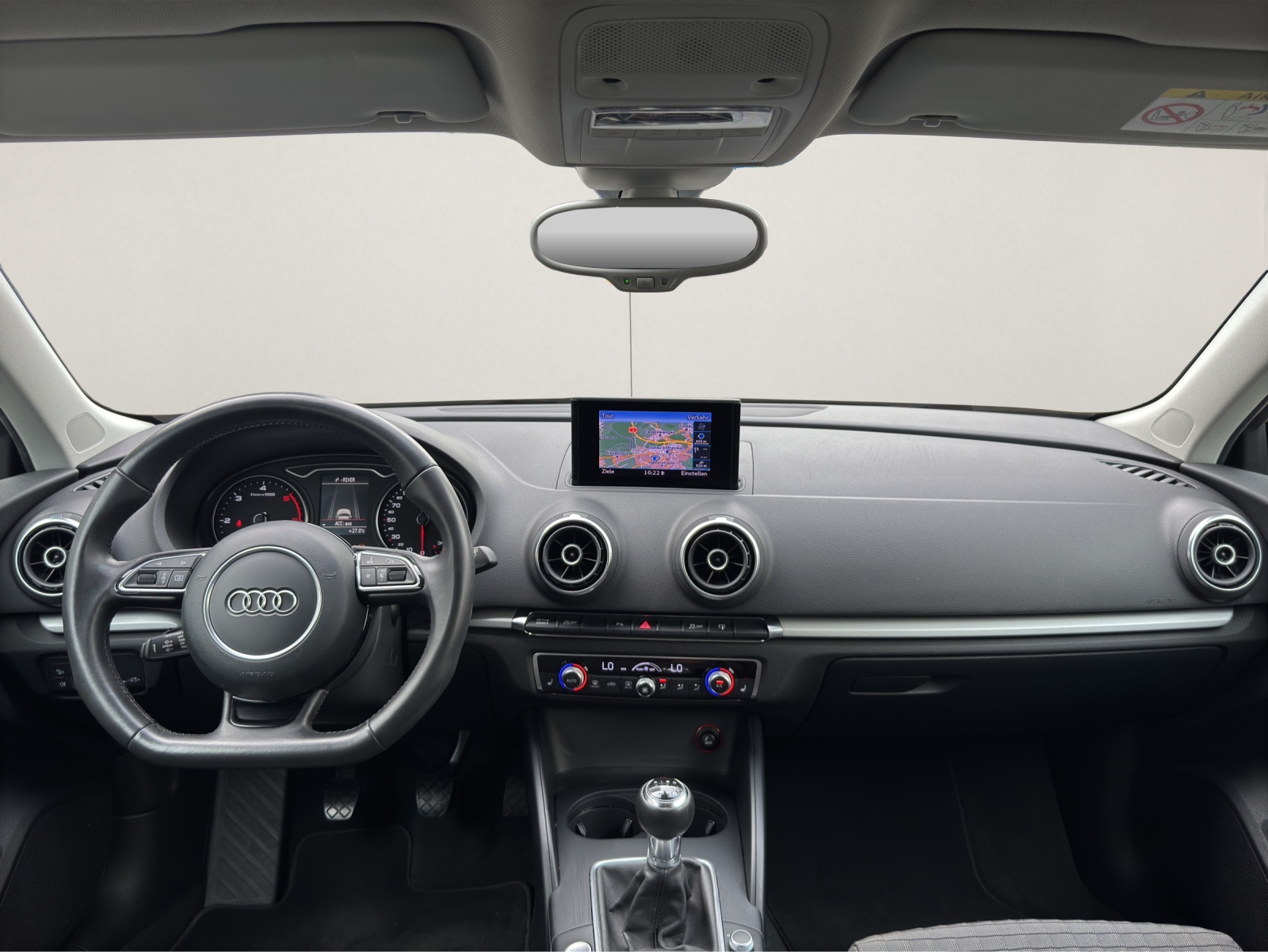 AUDI A3 Sportback 2.0 TDI S-Line Exterieurpaket Ambition-image-9