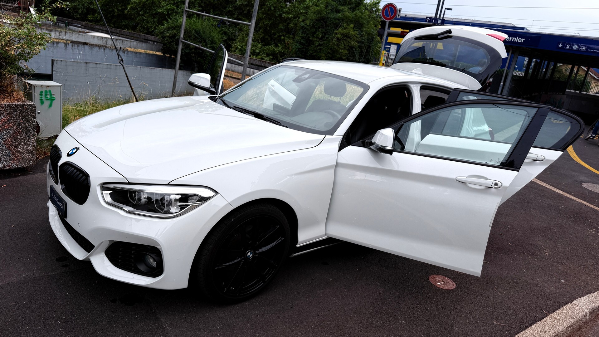 BMW 118d xDrive M Sport-image-13