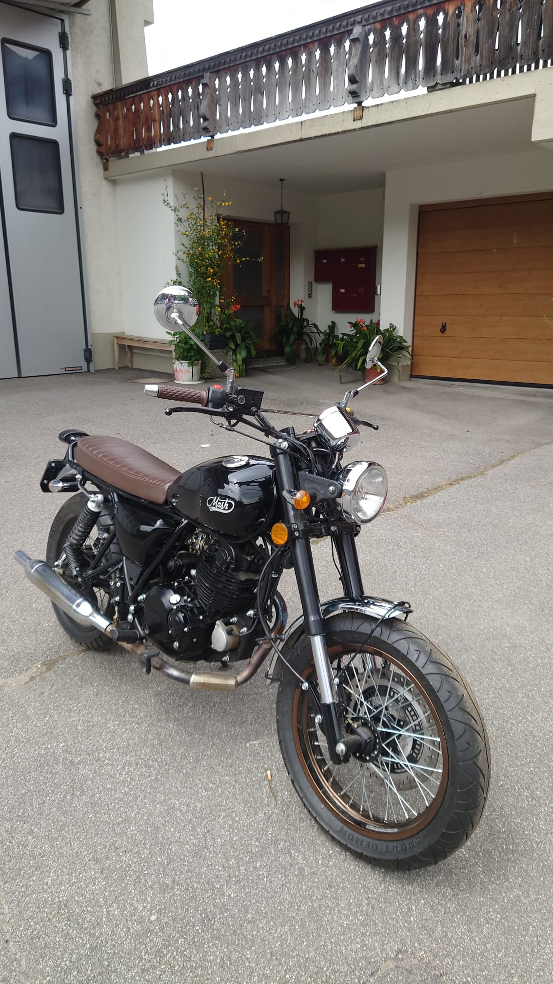 MASH 250 Two Fifty ABS-image-5