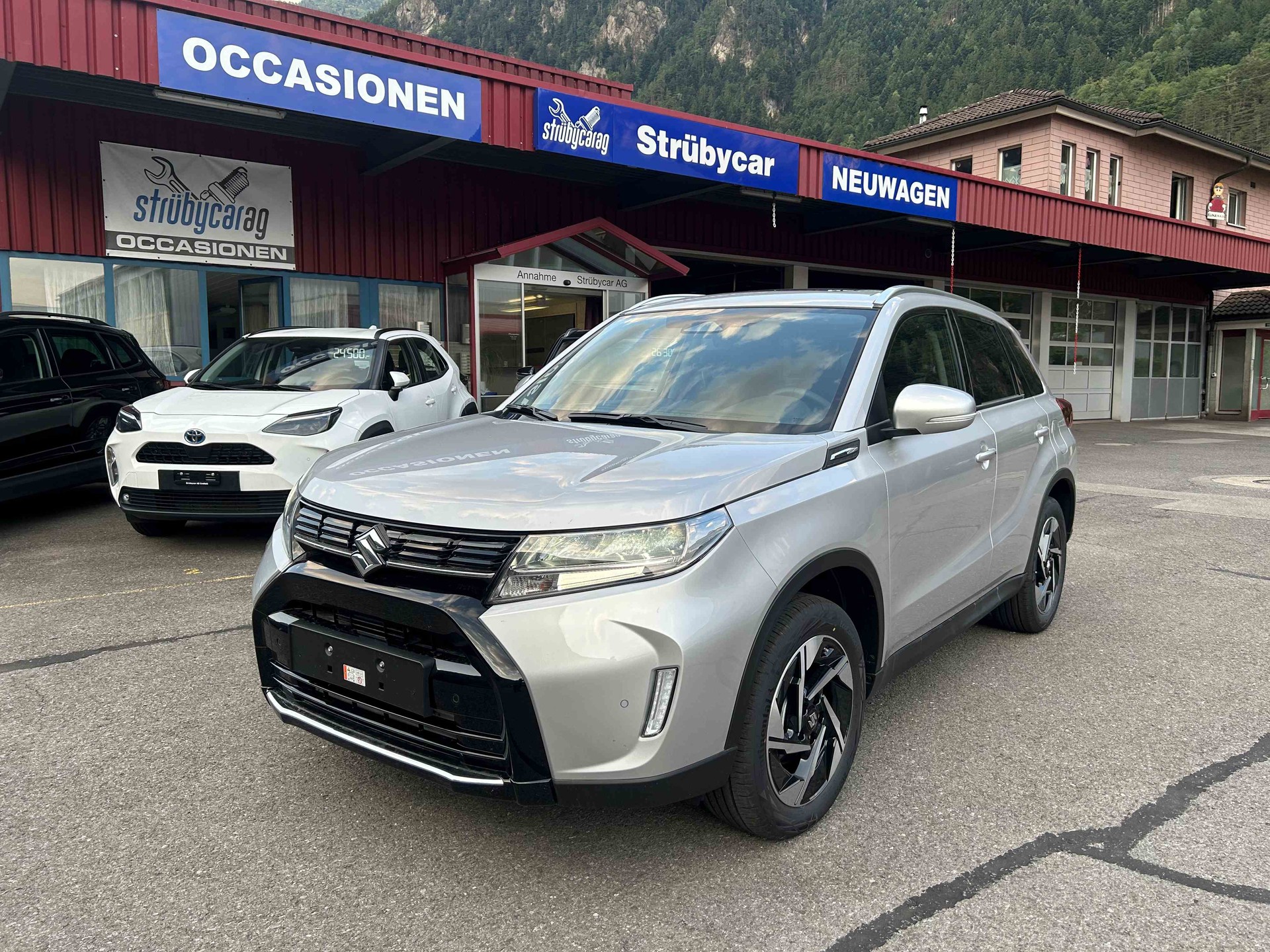 SUZUKI Vitara 1.4 Boosterjet Compact Top 4x4 Hybrid Automatic-image-0