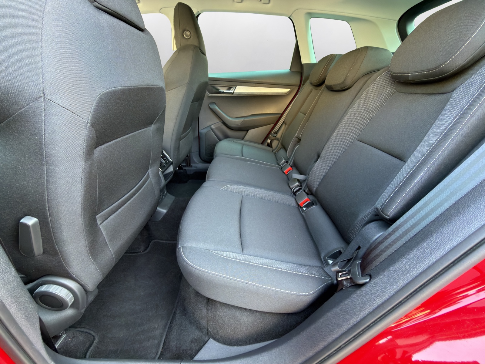 SKODA Karoq 1.5 TSI ACT Clever DSG-image-8