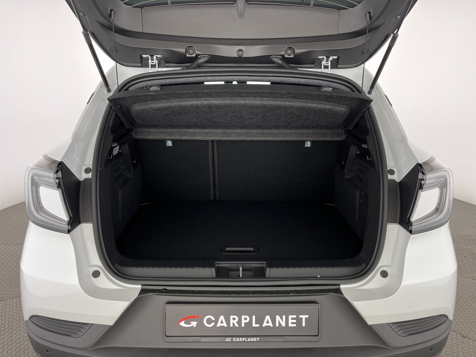 RENAULT Captur 1.8 E-Tech evolution-image-17