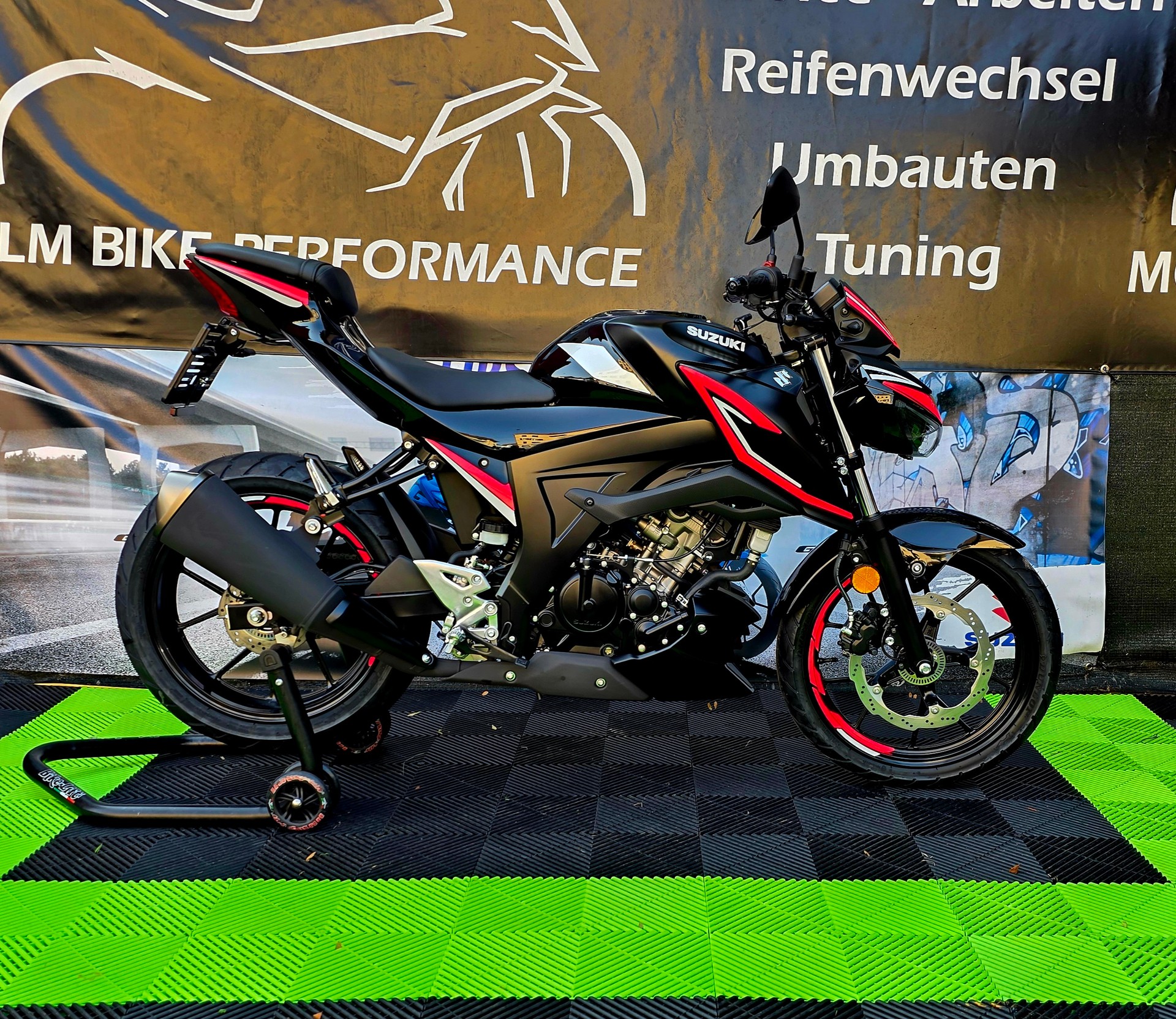SUZUKI GSX-S 125