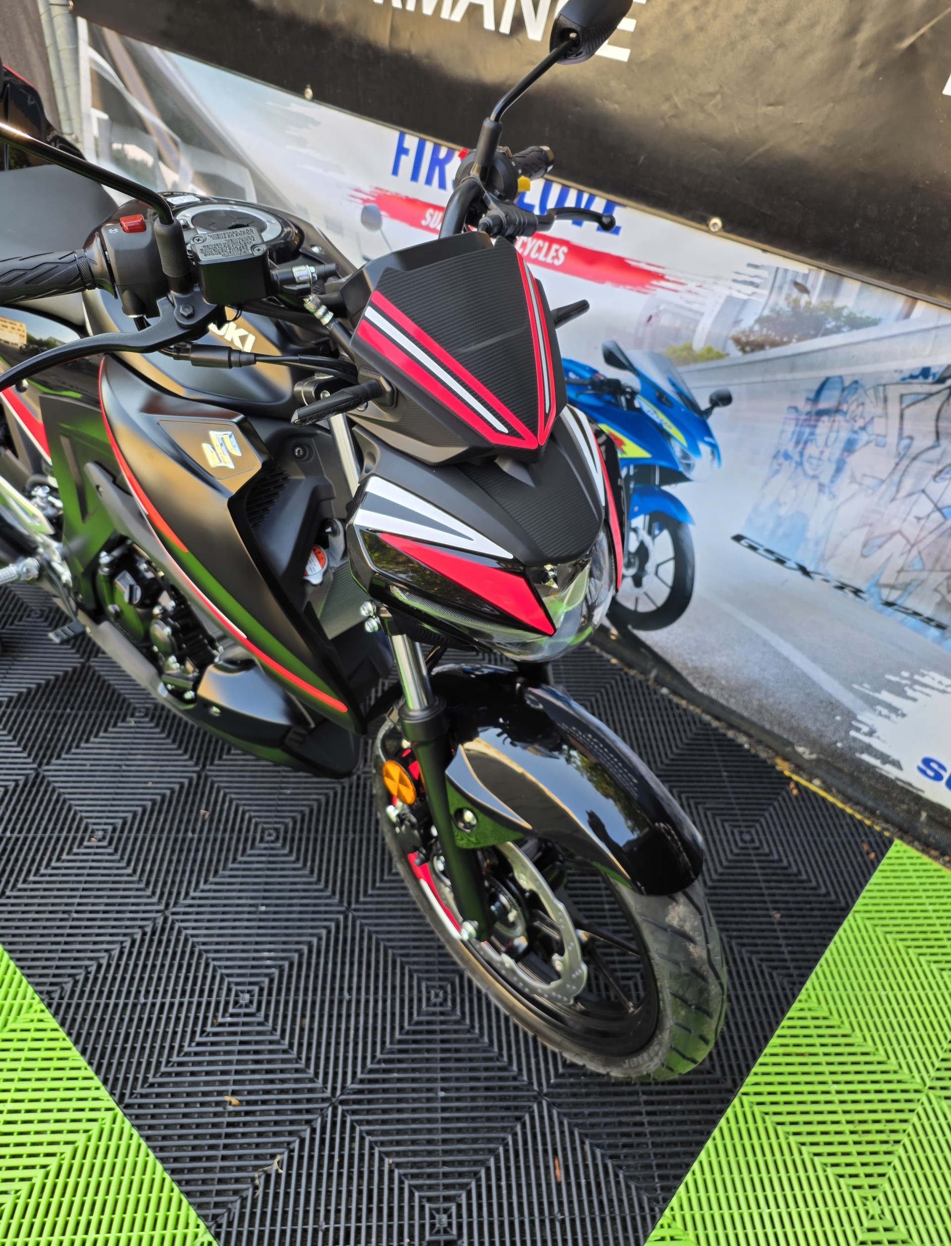 SUZUKI GSX-S 125-image-9