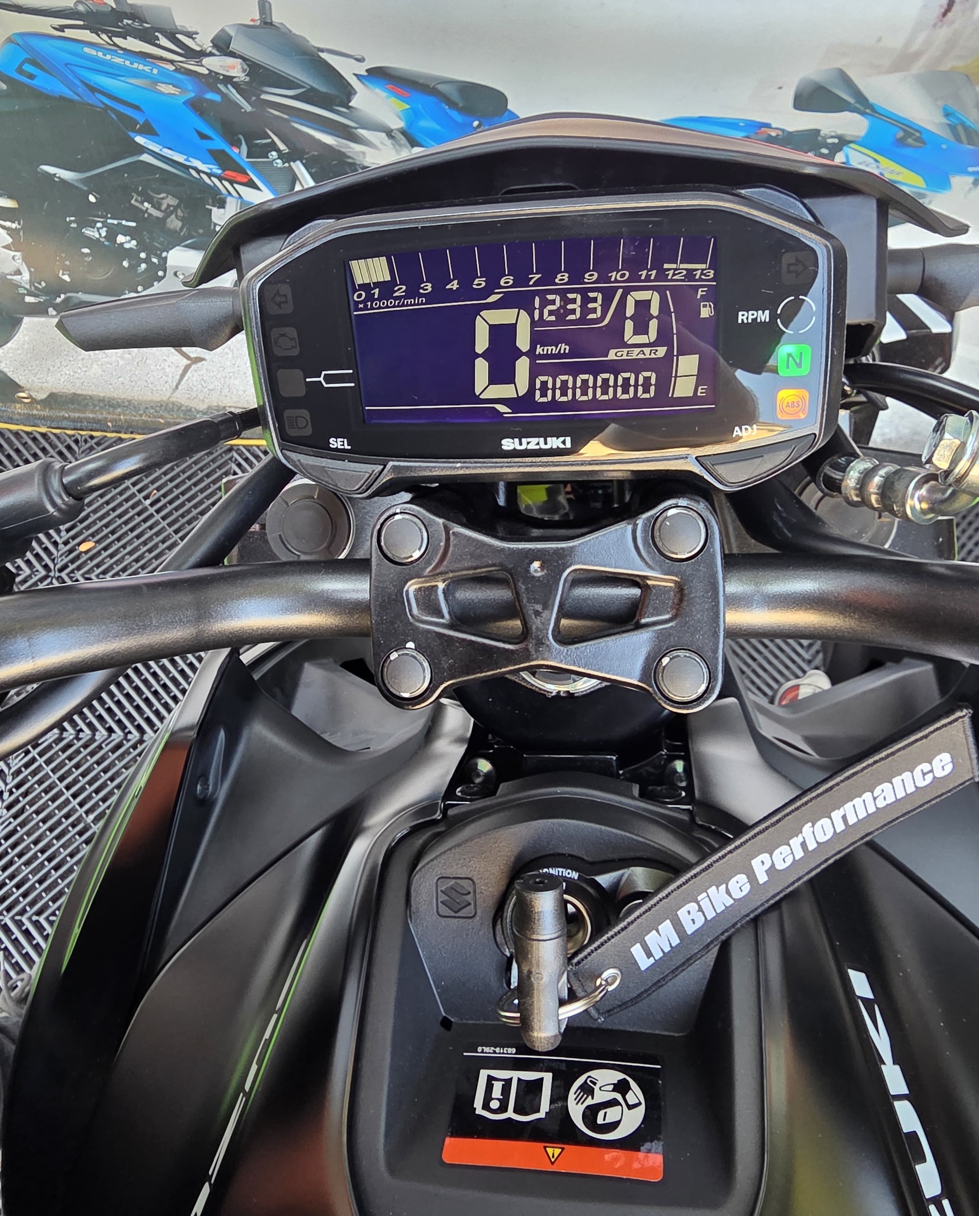 SUZUKI GSX-S 125-image-13