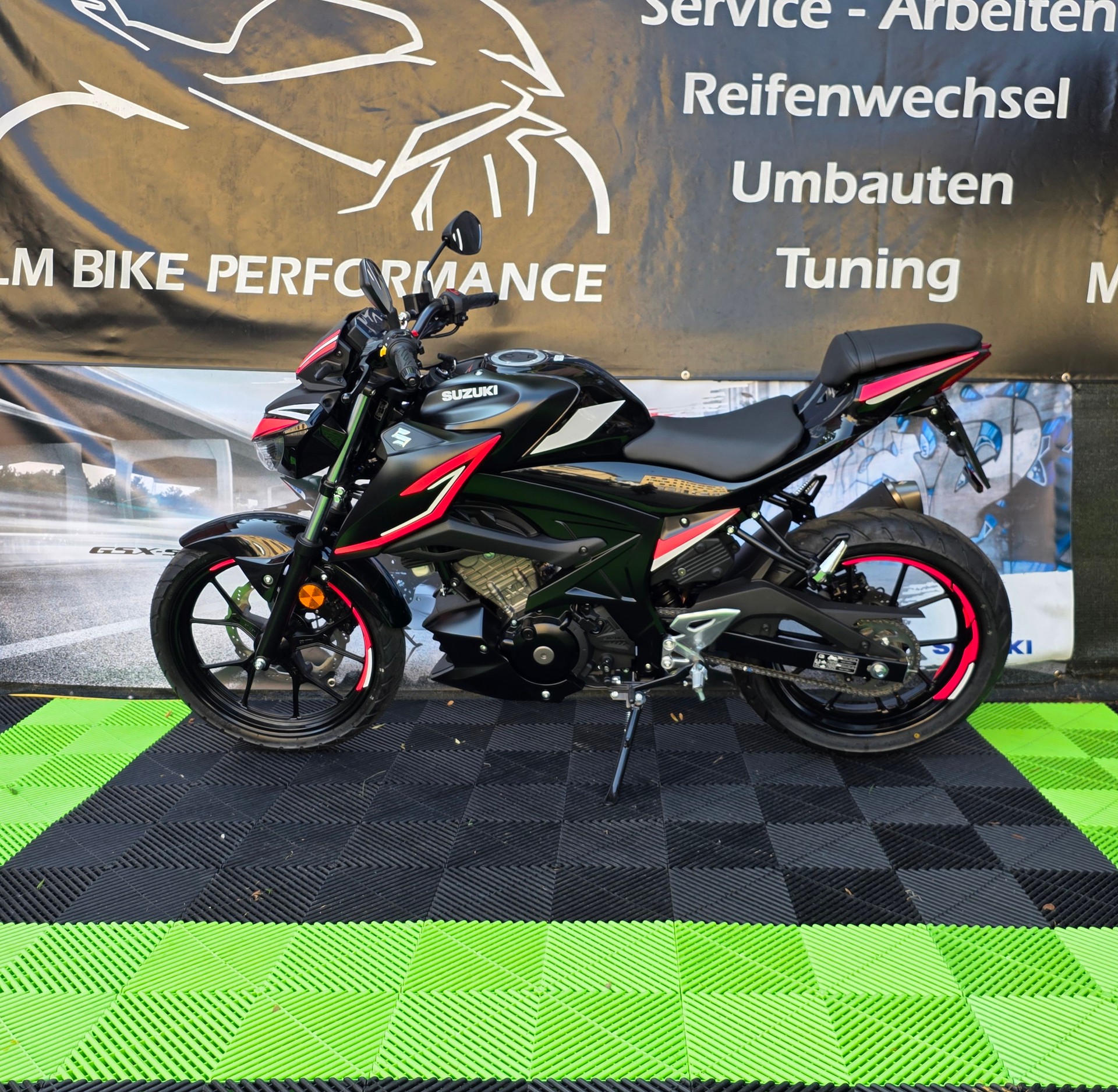 SUZUKI GSX-S 125-image-4