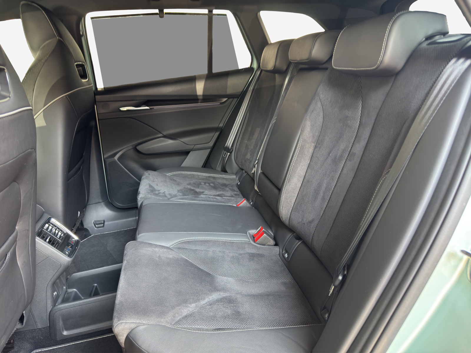 SKODA Enyaq iV 80x SportLine-image-12