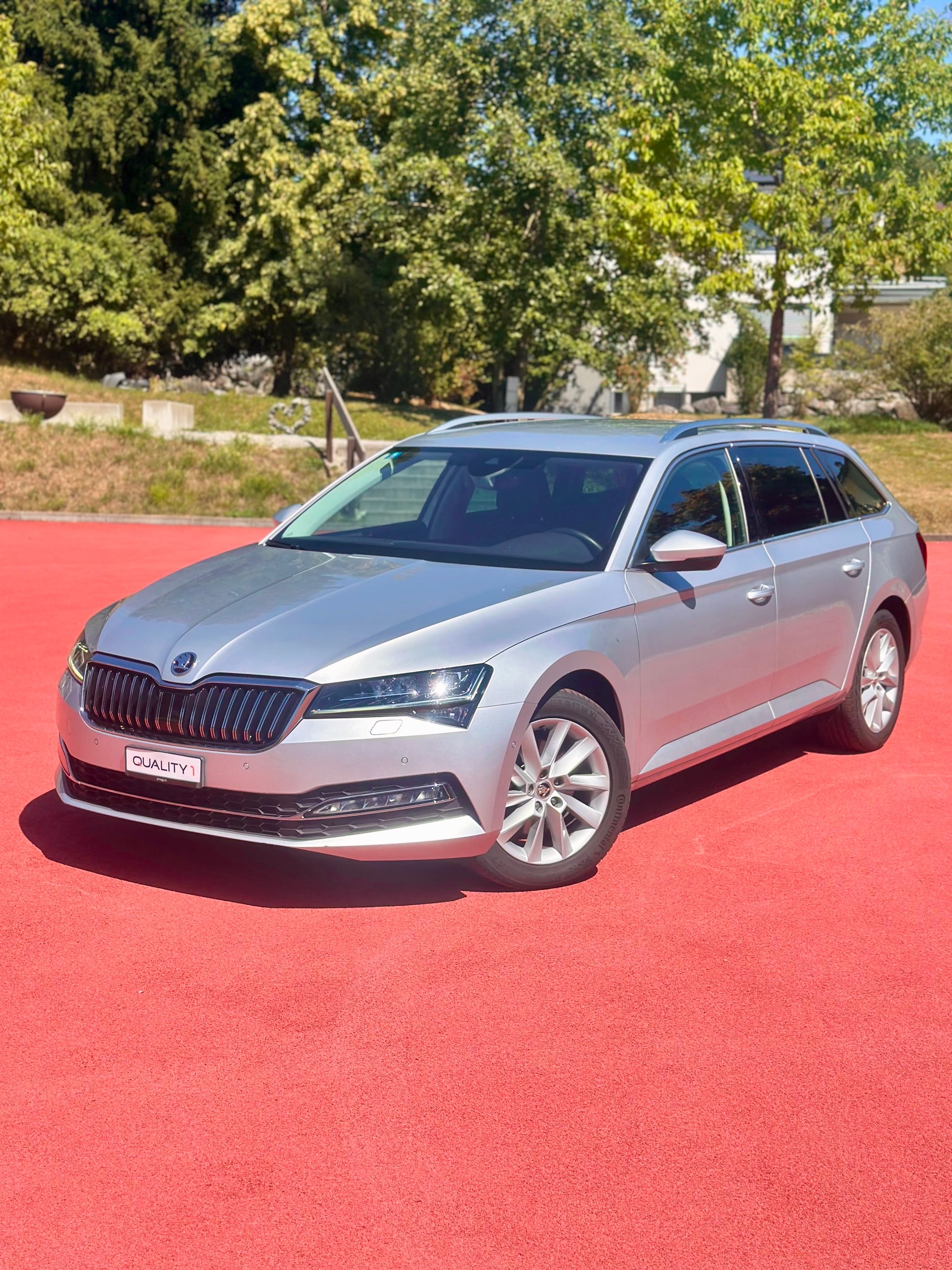 SKODA Superb Combi 2.0 TDi Style DSG-image-0