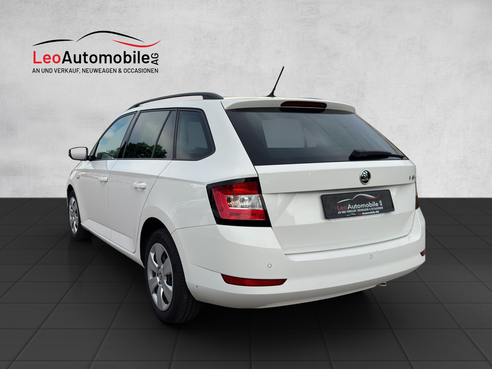 SKODA Fabia Combi 1.0 TSI Ambition-image-3