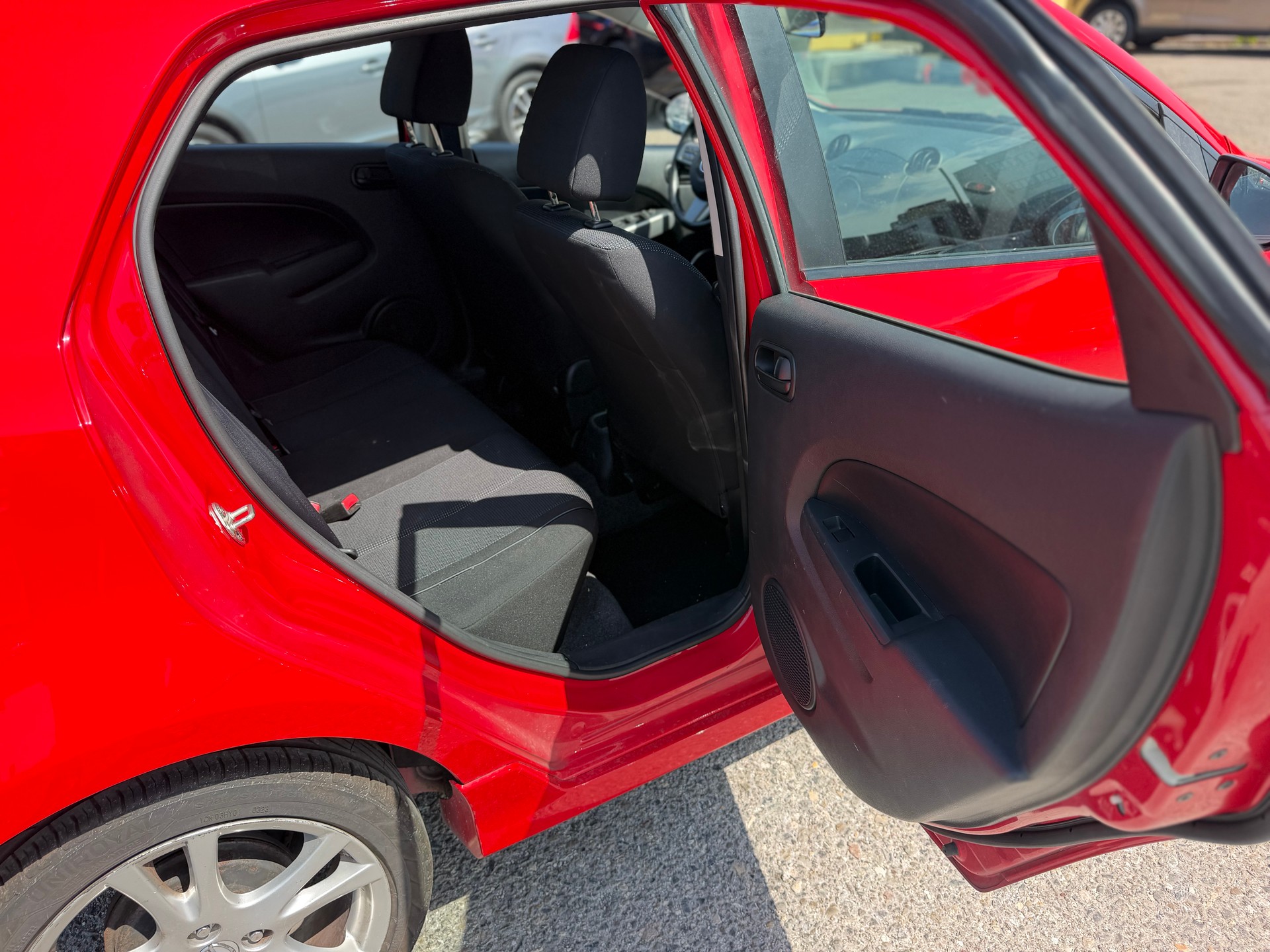 MAZDA 2 1.5i 16V Sport-image-9