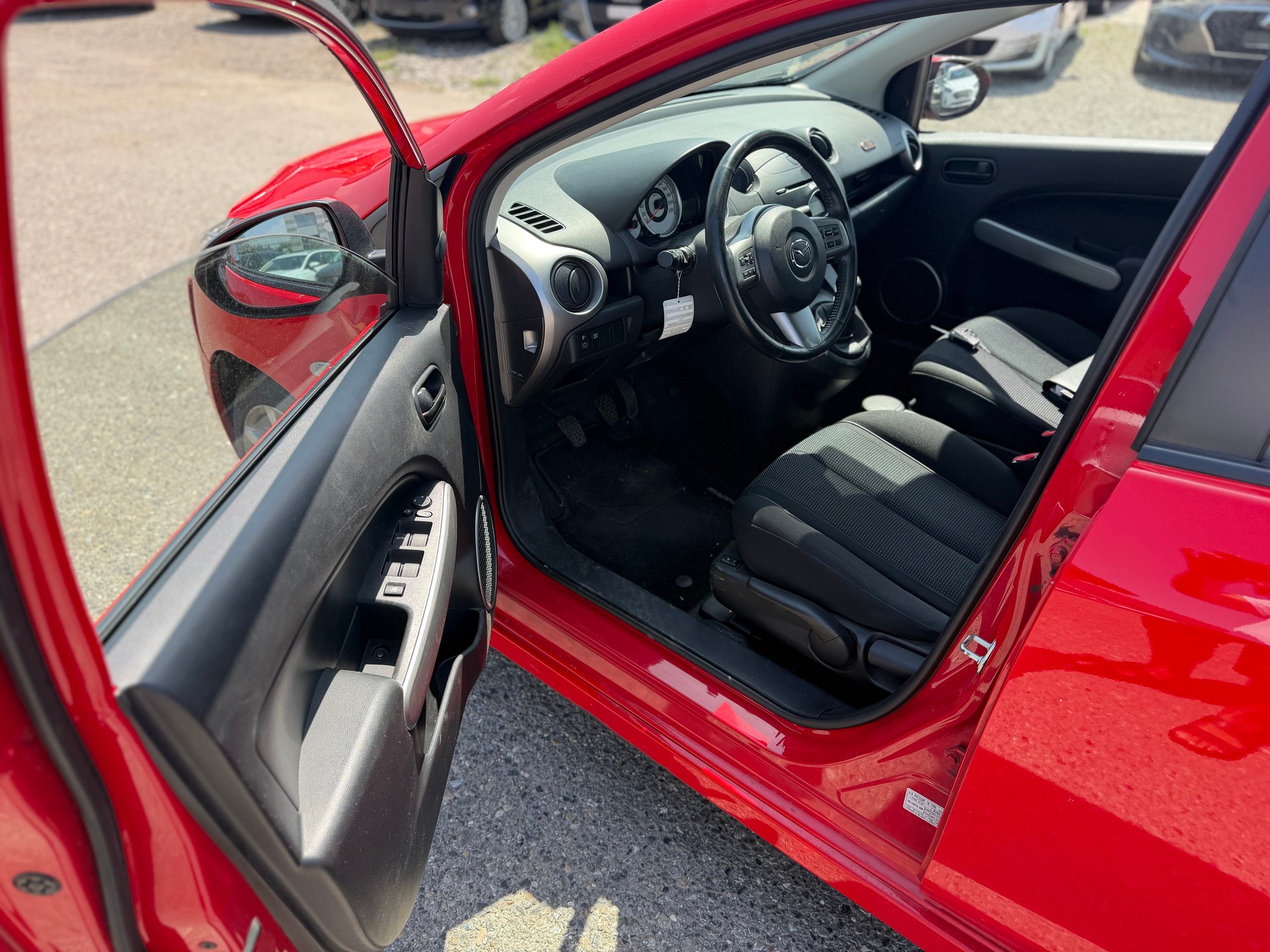 MAZDA 2 1.5i 16V Sport-image-13