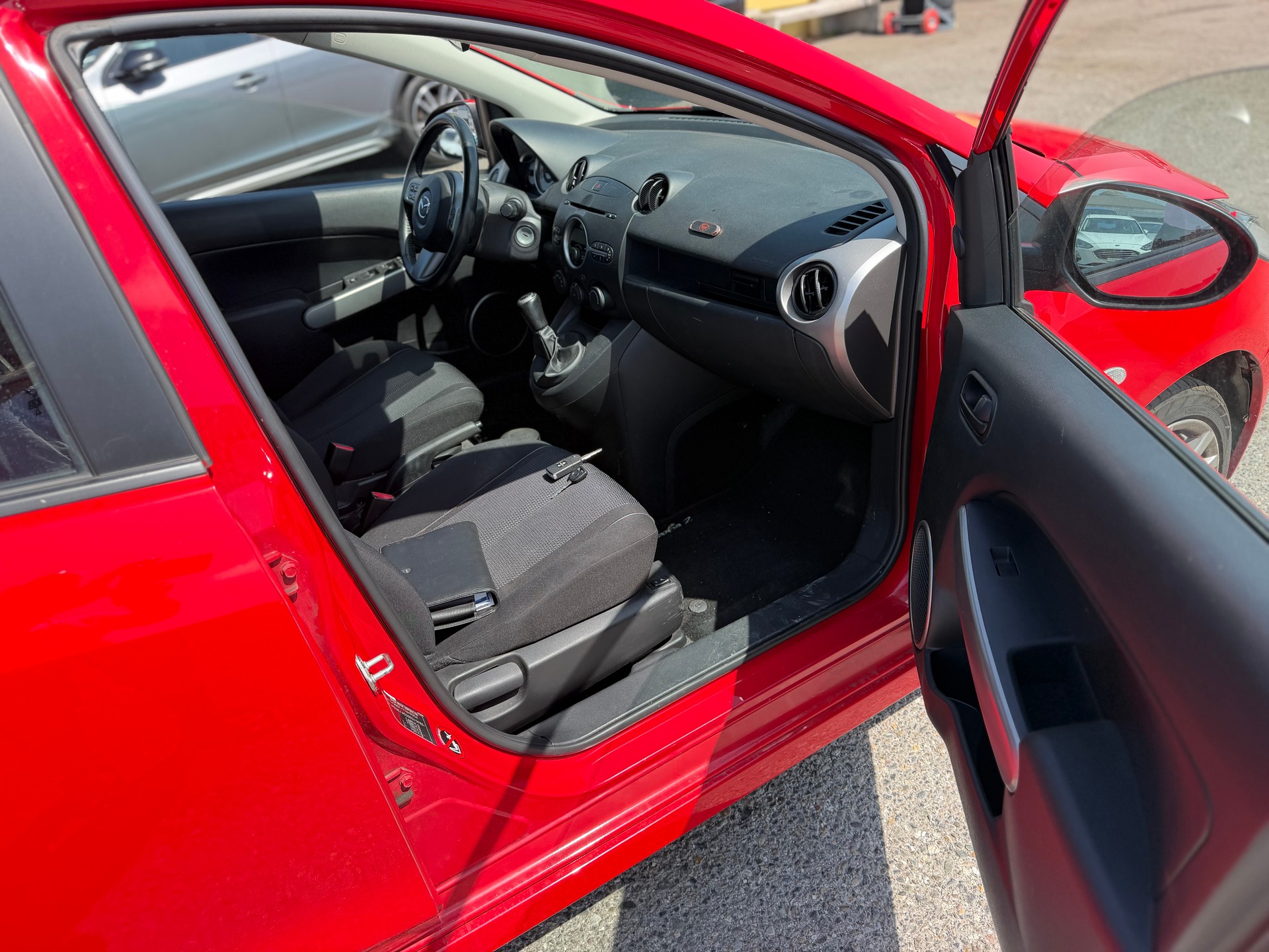 MAZDA 2 1.5i 16V Sport-image-11