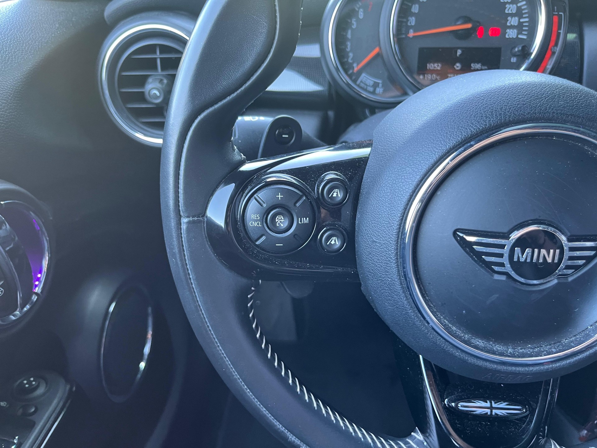 MINI Cooper S Steptronic DKG 5 portes-image-16