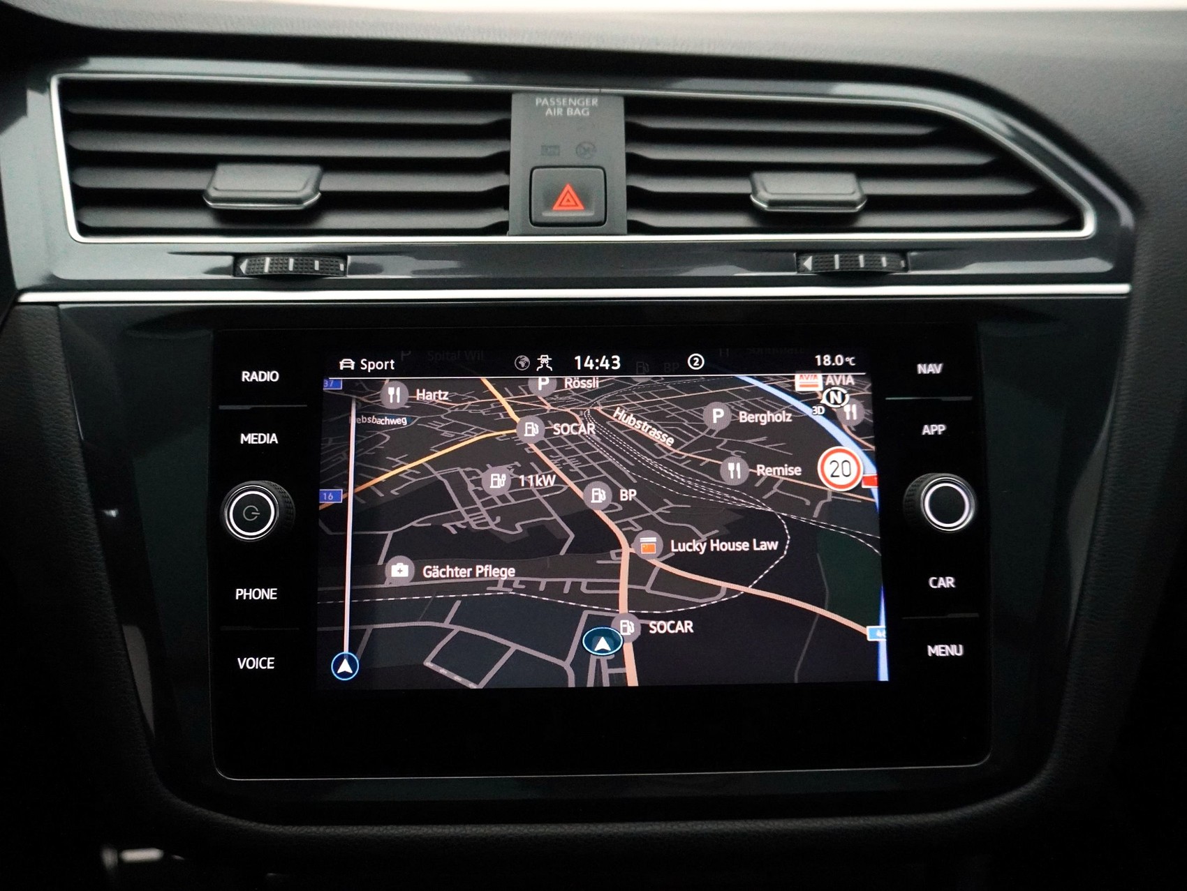 VW Tiguan Allspace 2.0 TSI DSG R-Line Black Style 4Motion **Ledersitze mit Memory**-image-26