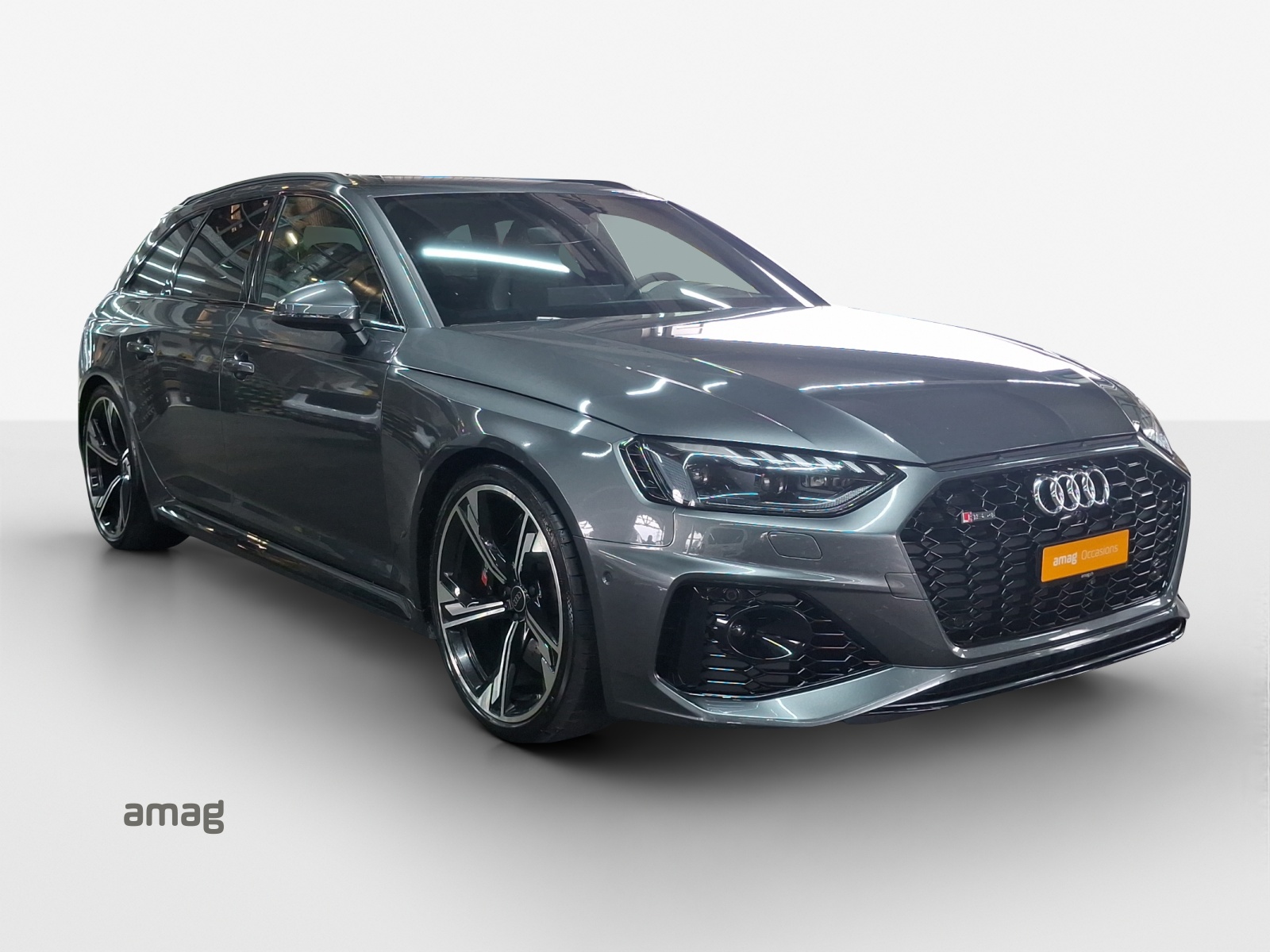 AUDI RS4 Avant quattro tiptronic-image-6