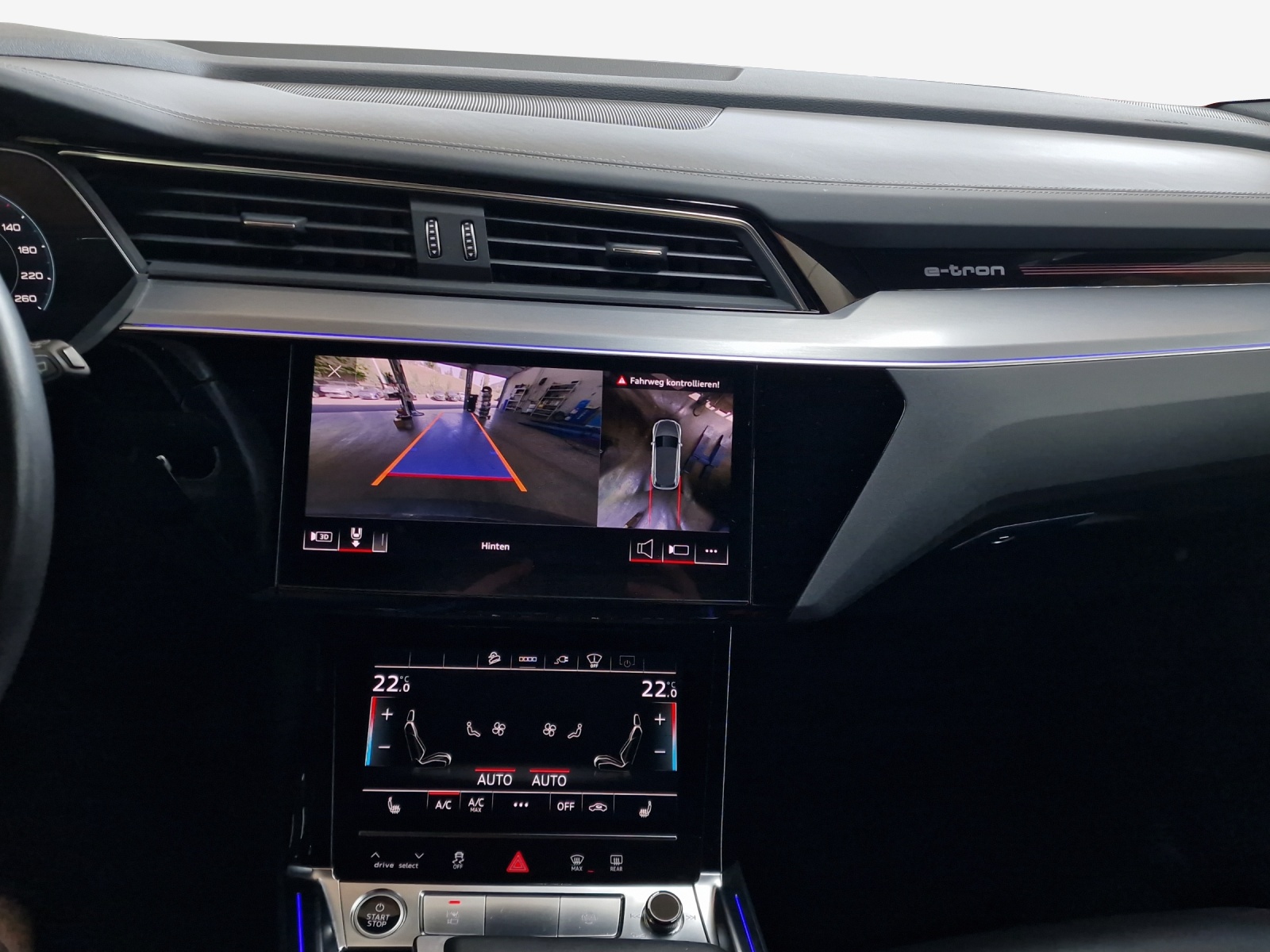 AUDI e-tron 50 S Line Attraction quattro-image-15