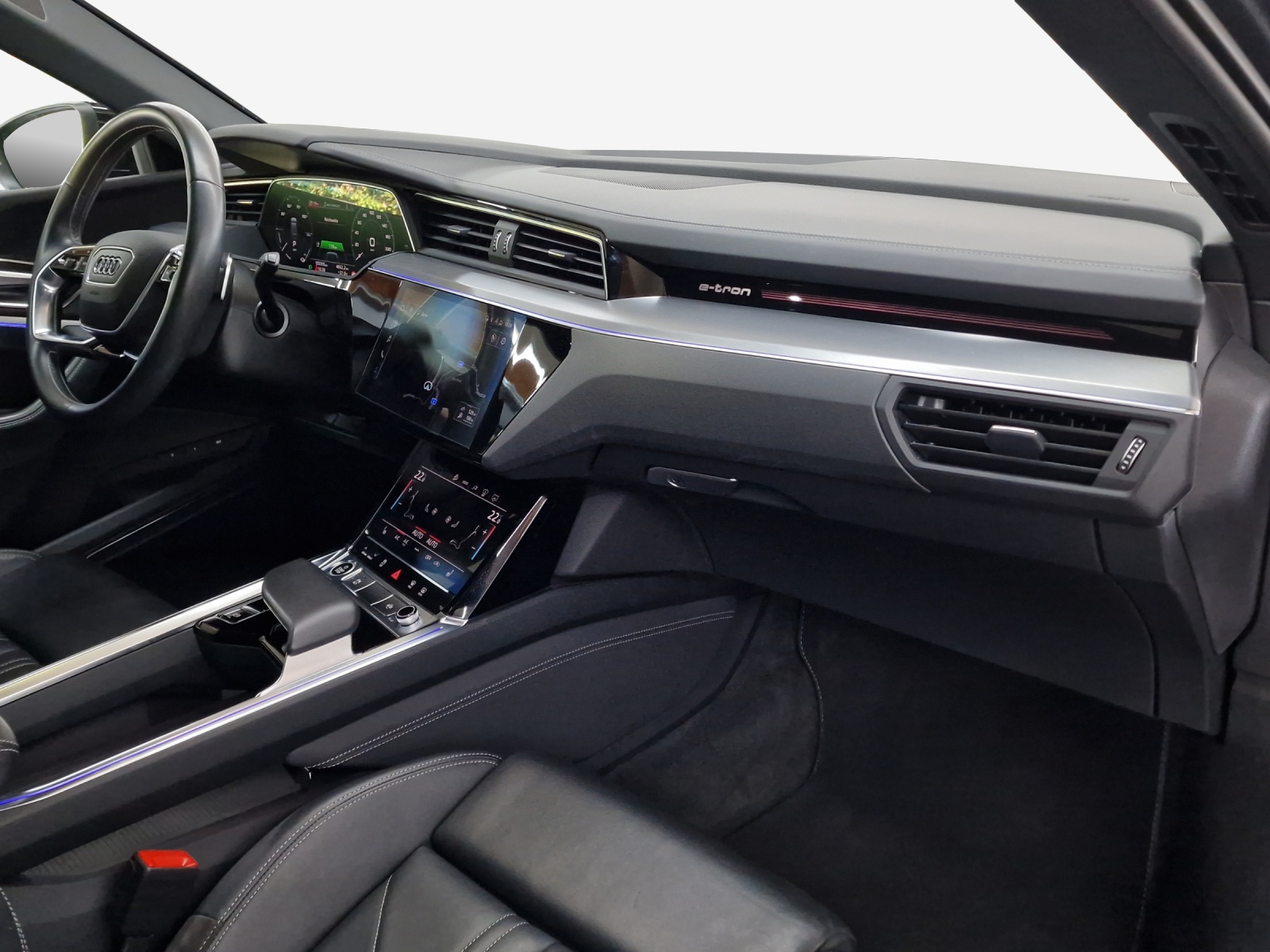 AUDI e-tron 50 S Line Attraction quattro-image-13