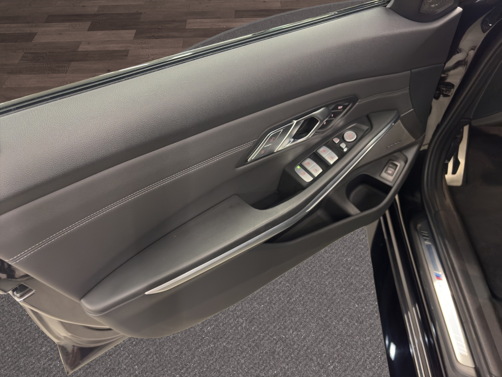 BMW M3 Competition xDrive Touring-image-12