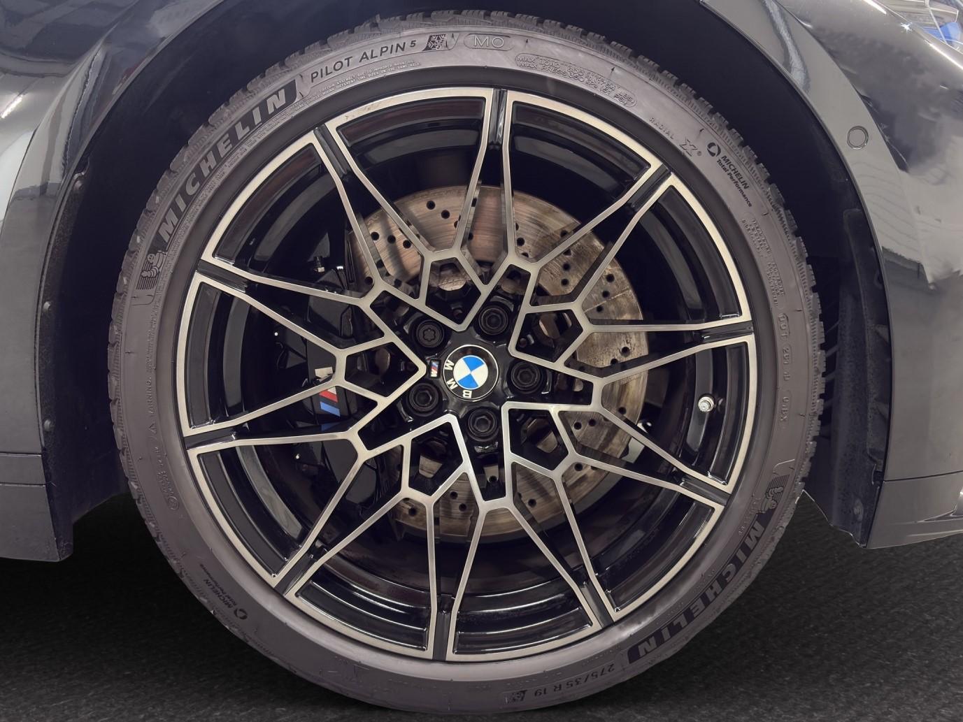 BMW M3 Competition xDrive Touring-image-9