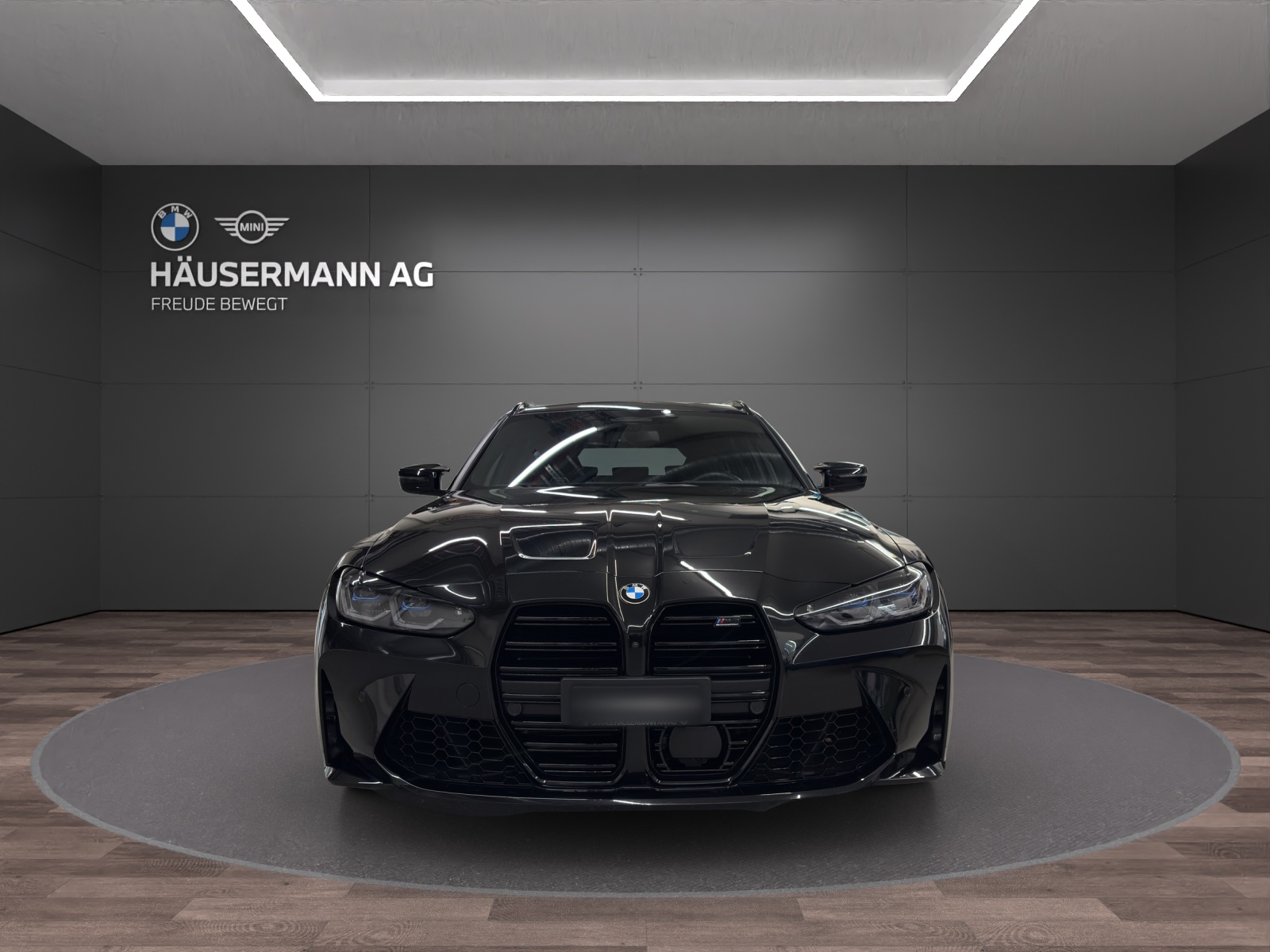 BMW M3 Competition xDrive Touring-image-1