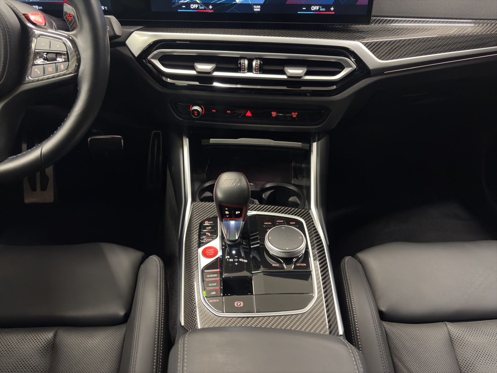 BMW M3 Competition xDrive Touring-image-16