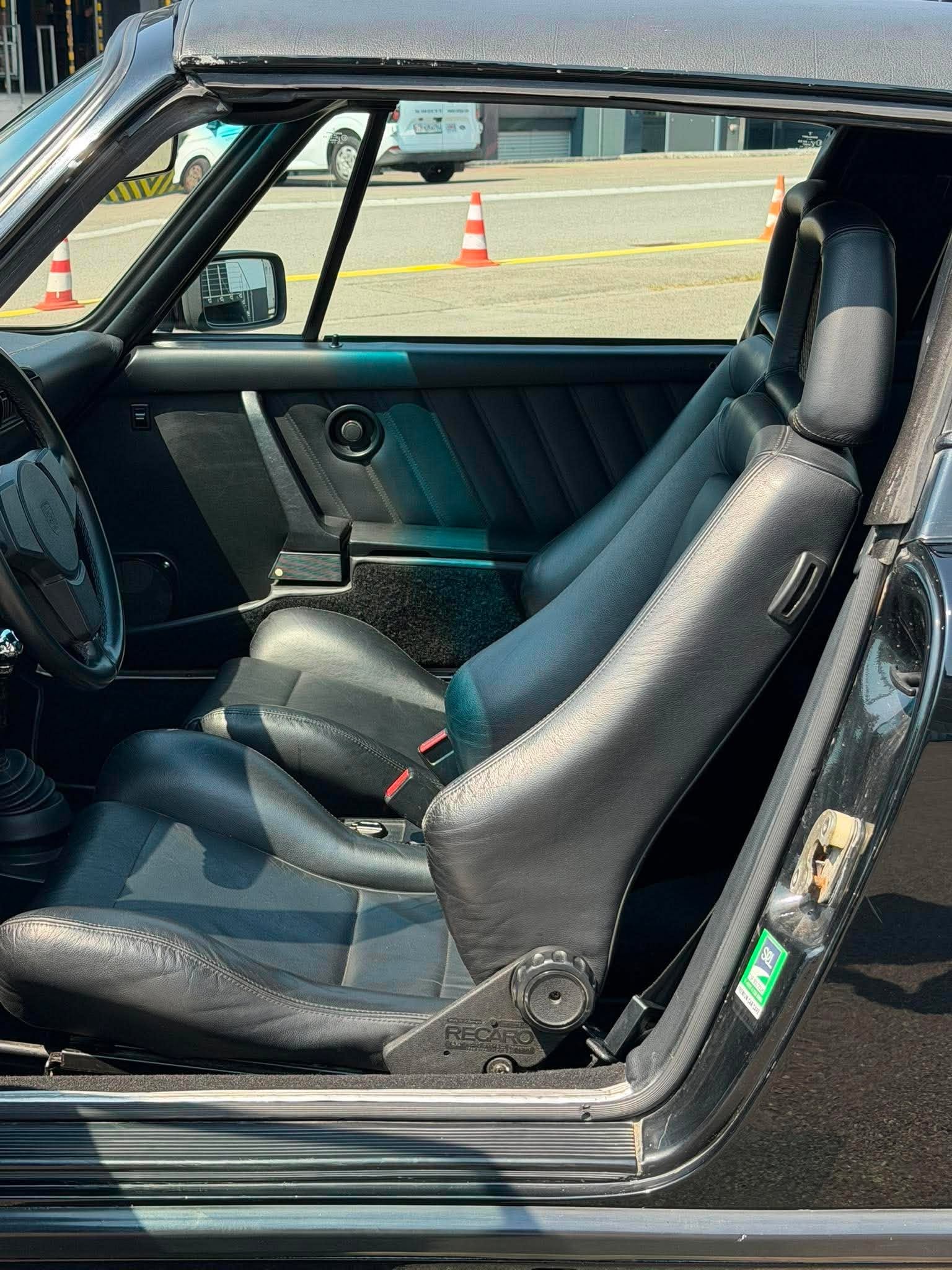 PORSCHE 911 Carrera Targa-image-10