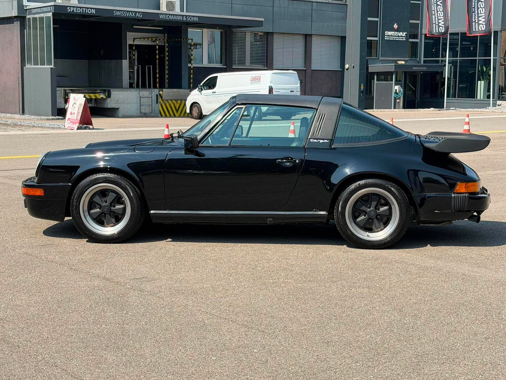 PORSCHE 911 Carrera Targa-image-5