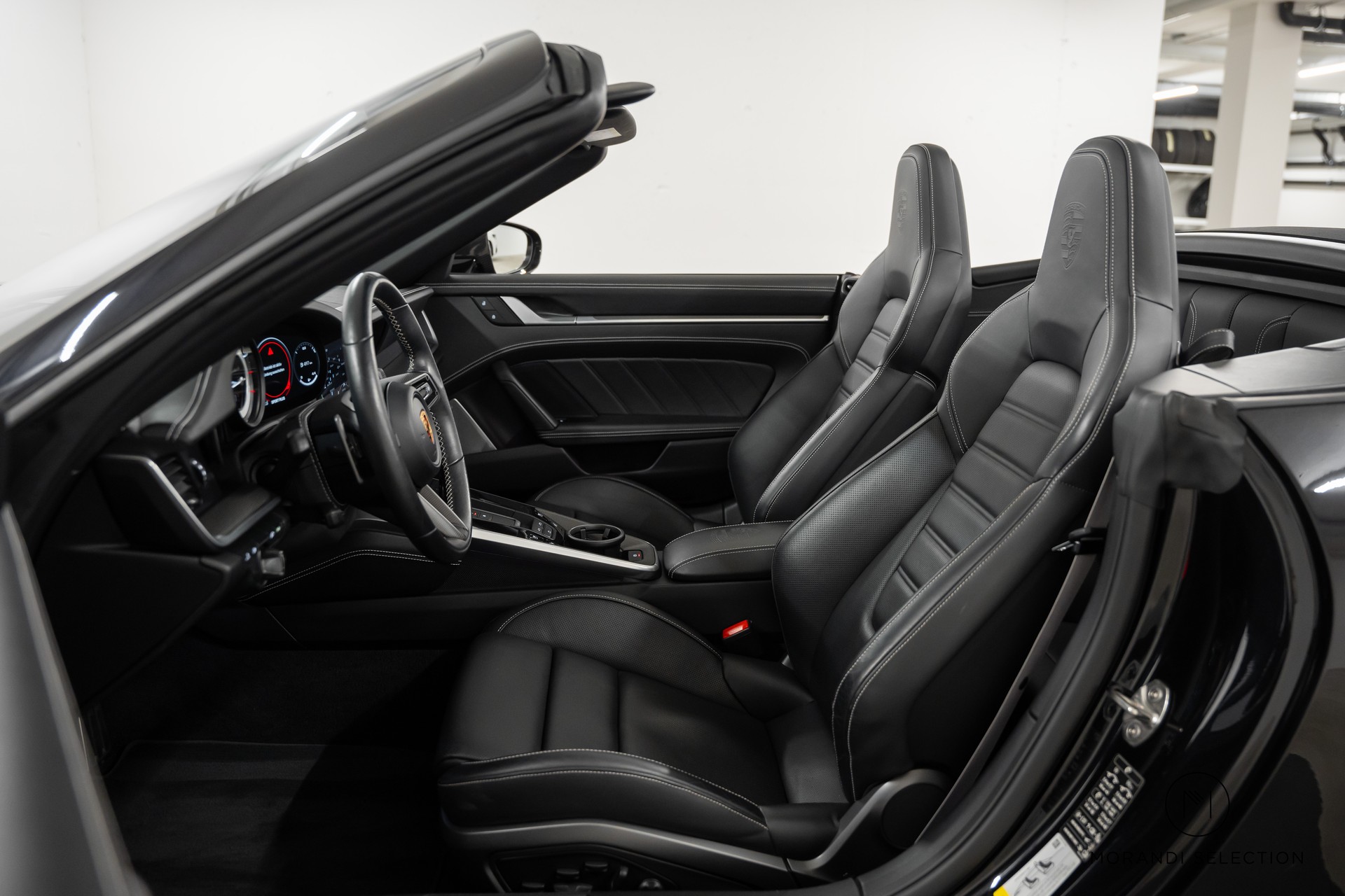 PORSCHE 911 Cabriolet 3.7 Turbo S PDK-image-12