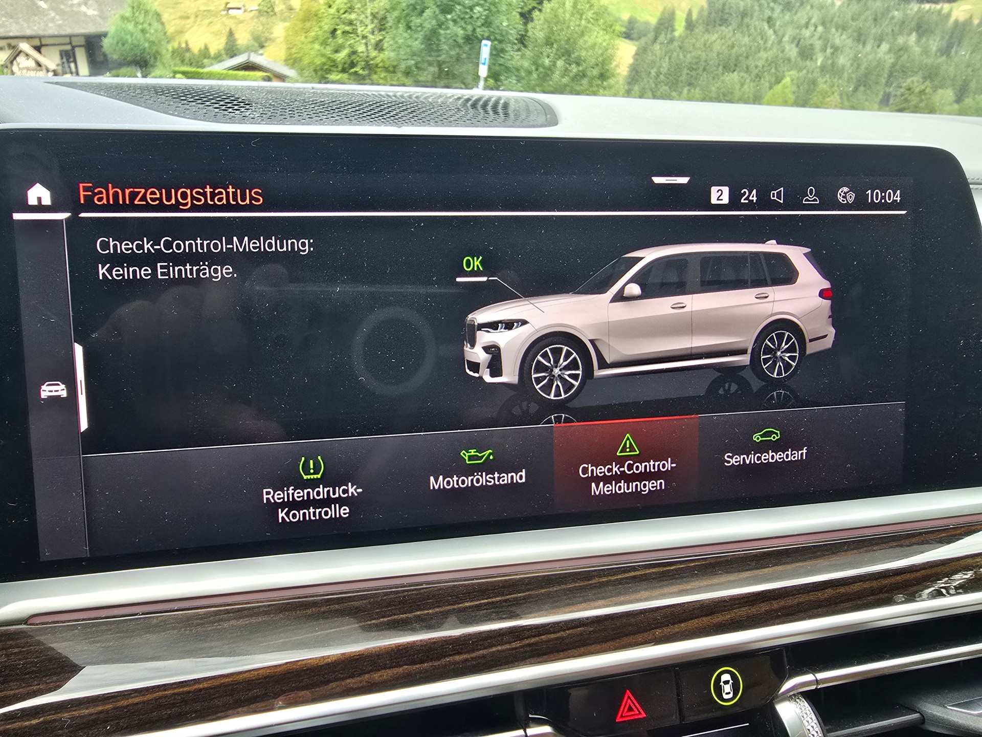 BMW M50i-image-5
