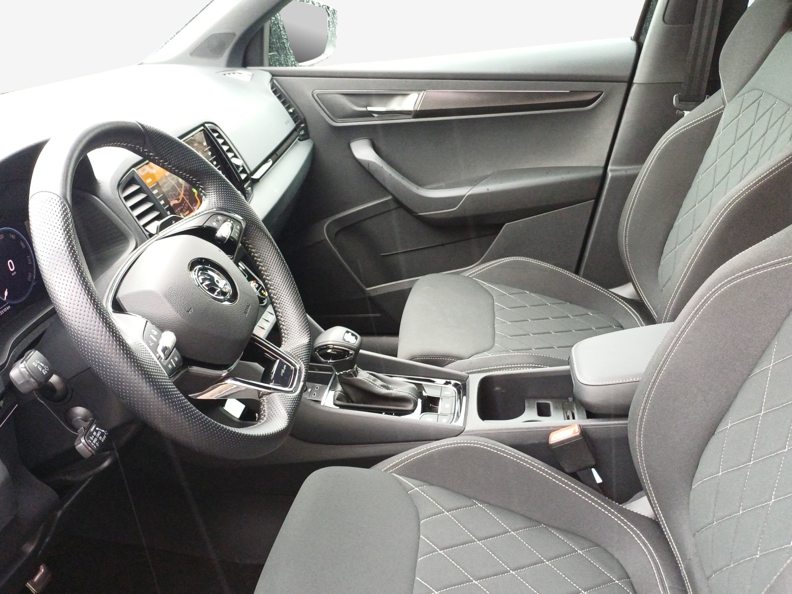 SKODA Karoq 2.0 TSI SportLine 4x4 DSG-image-7