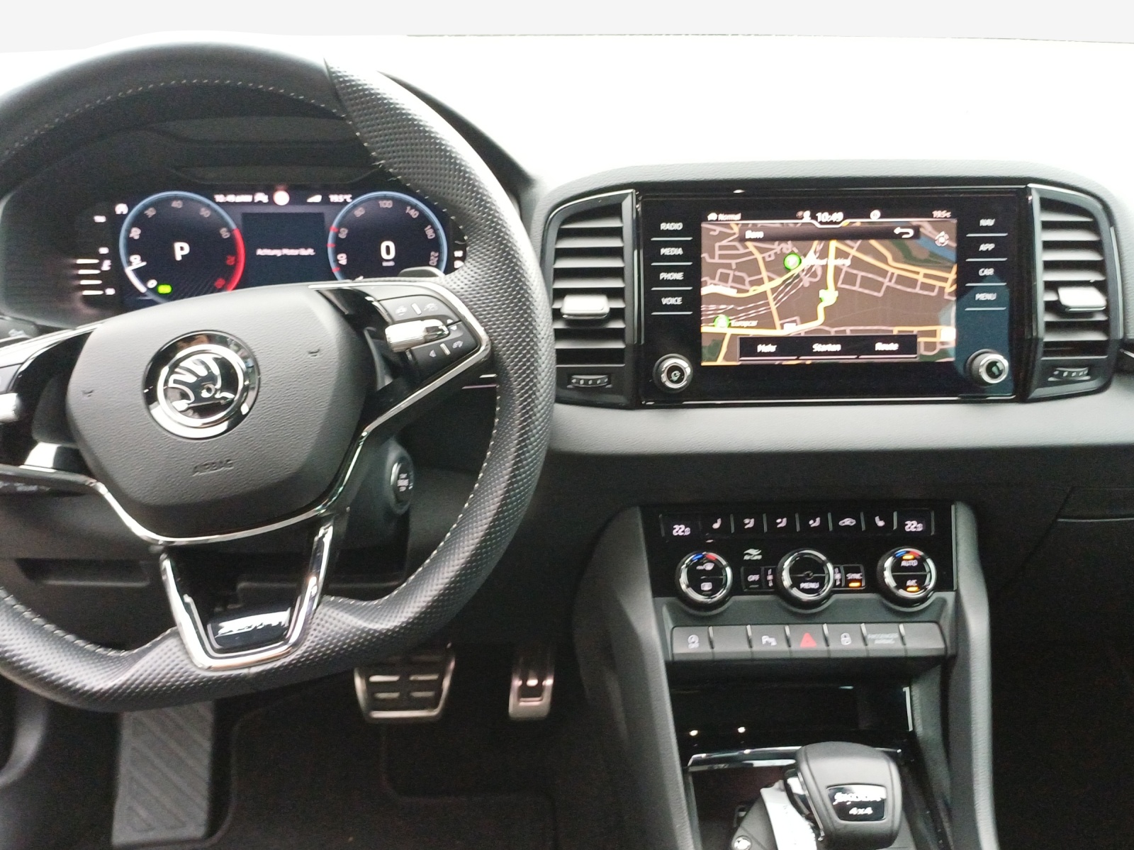 SKODA Karoq 2.0 TSI SportLine 4x4 DSG-image-8