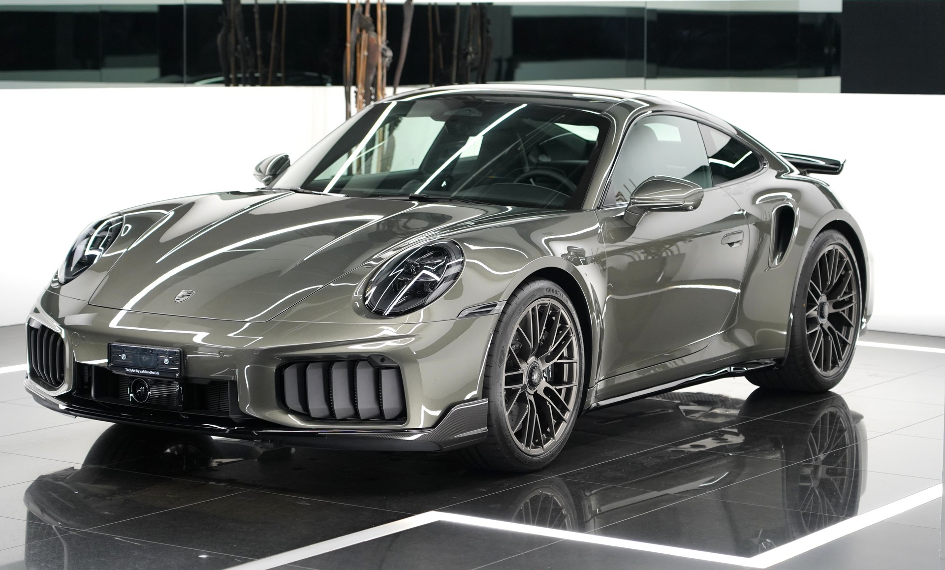 PORSCHE 911 Turbo S PDK-image-1