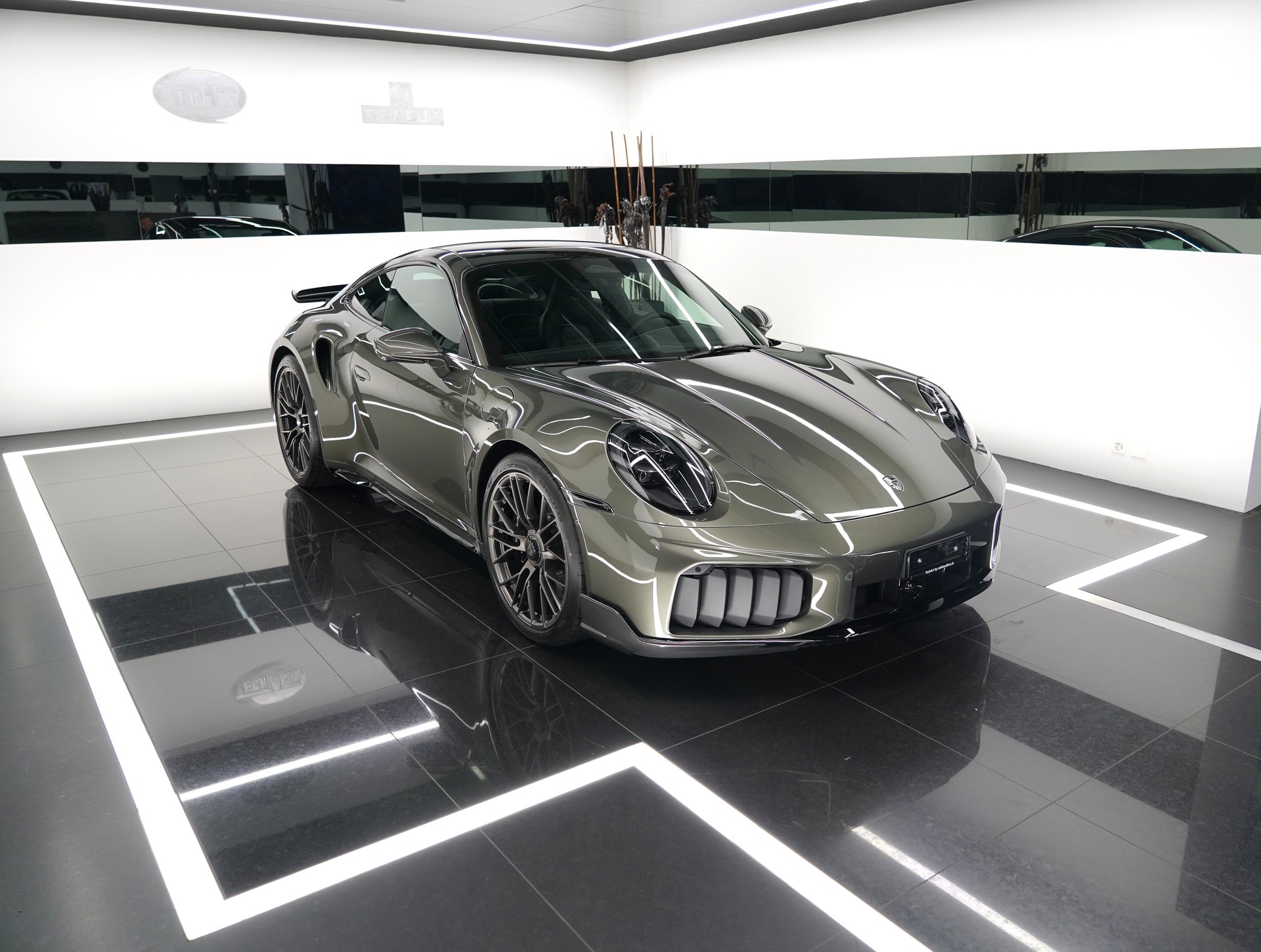 PORSCHE 911 Turbo S PDK-image-4