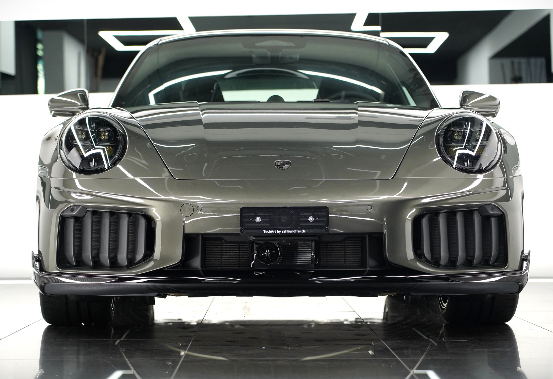 PORSCHE 911 Turbo S PDK-image-3