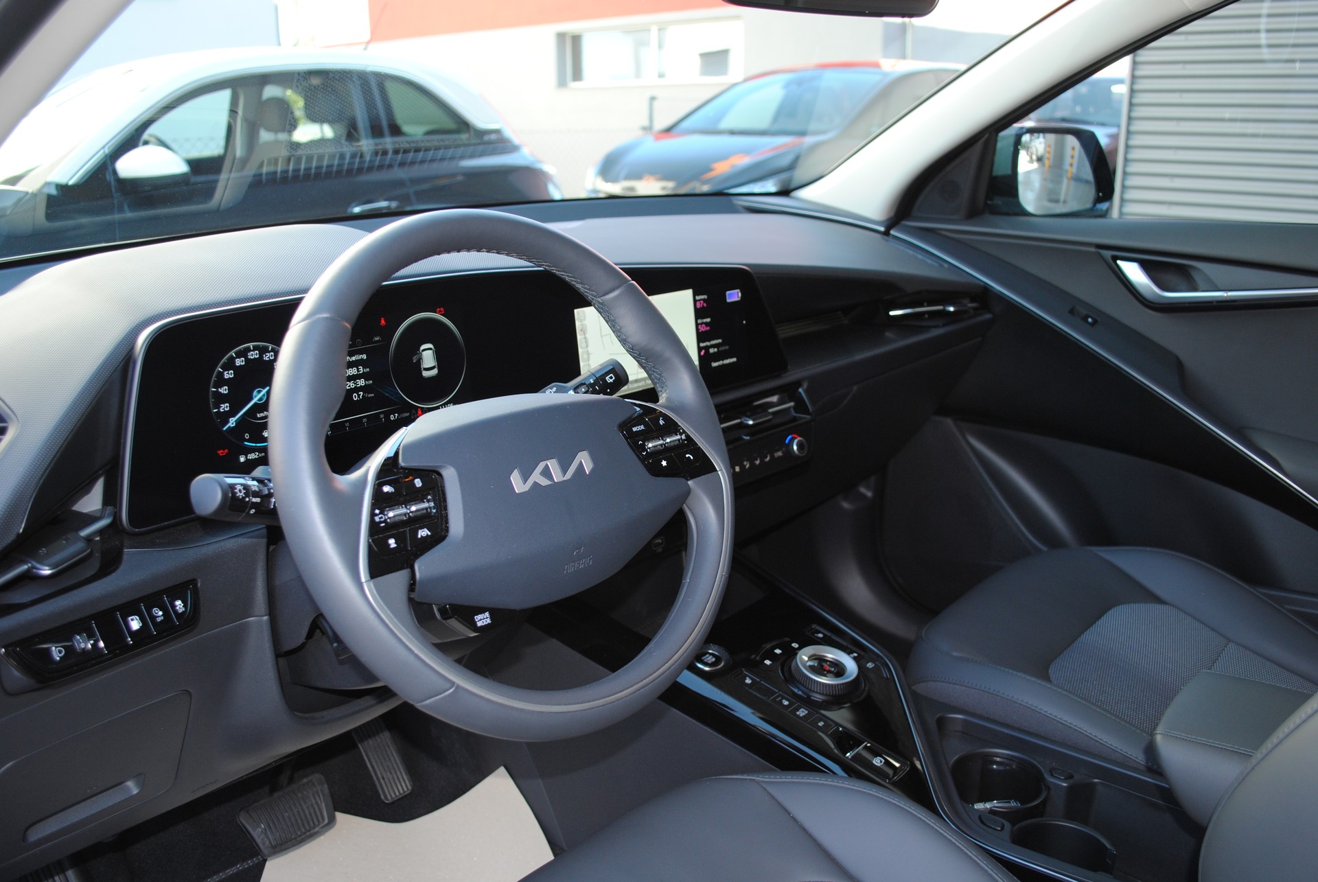 KIA Niro 1.6GDi Plug-in Hybrid Power Edition DCT-image-10