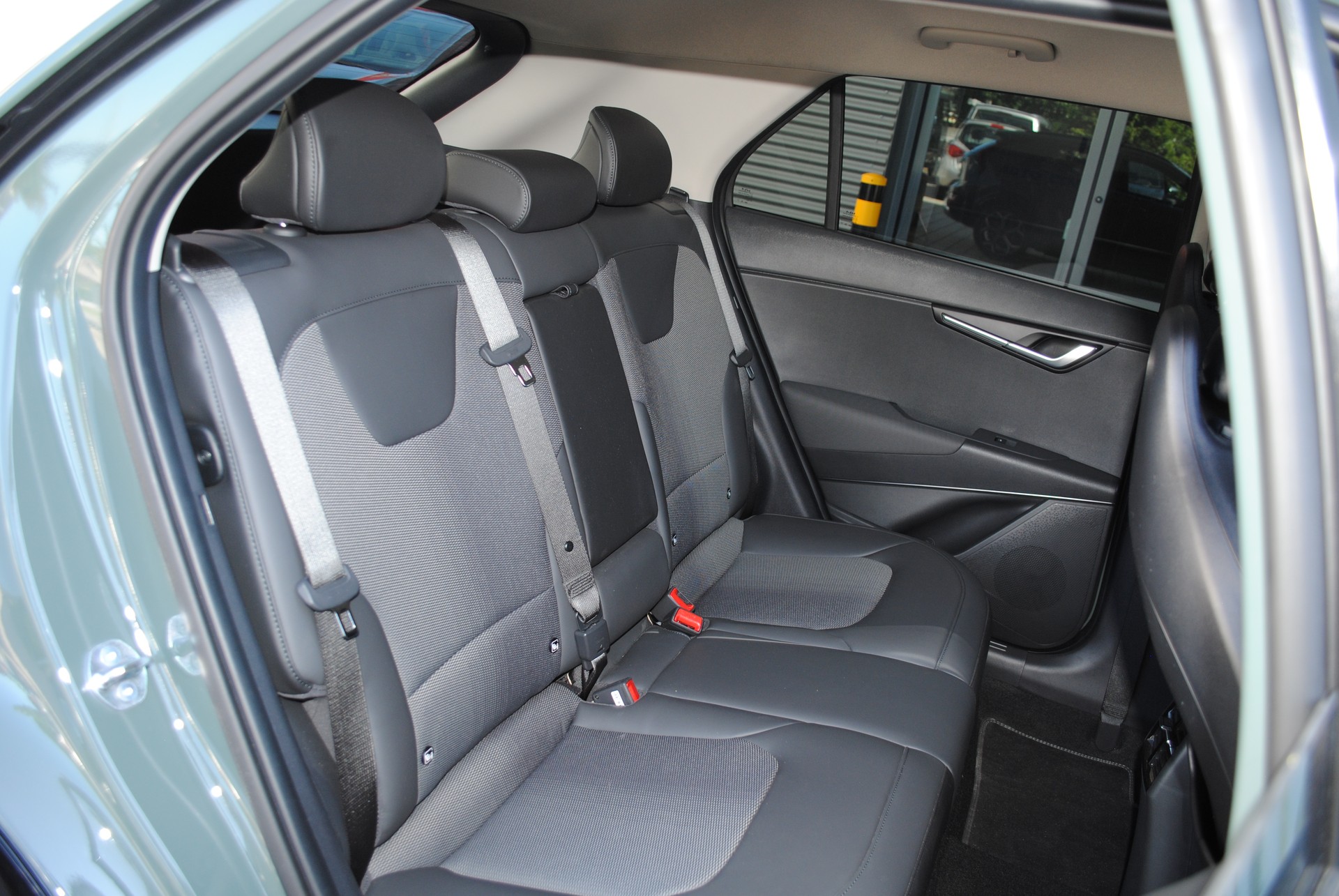 KIA Niro 1.6GDi Plug-in Hybrid Power Edition DCT-image-15