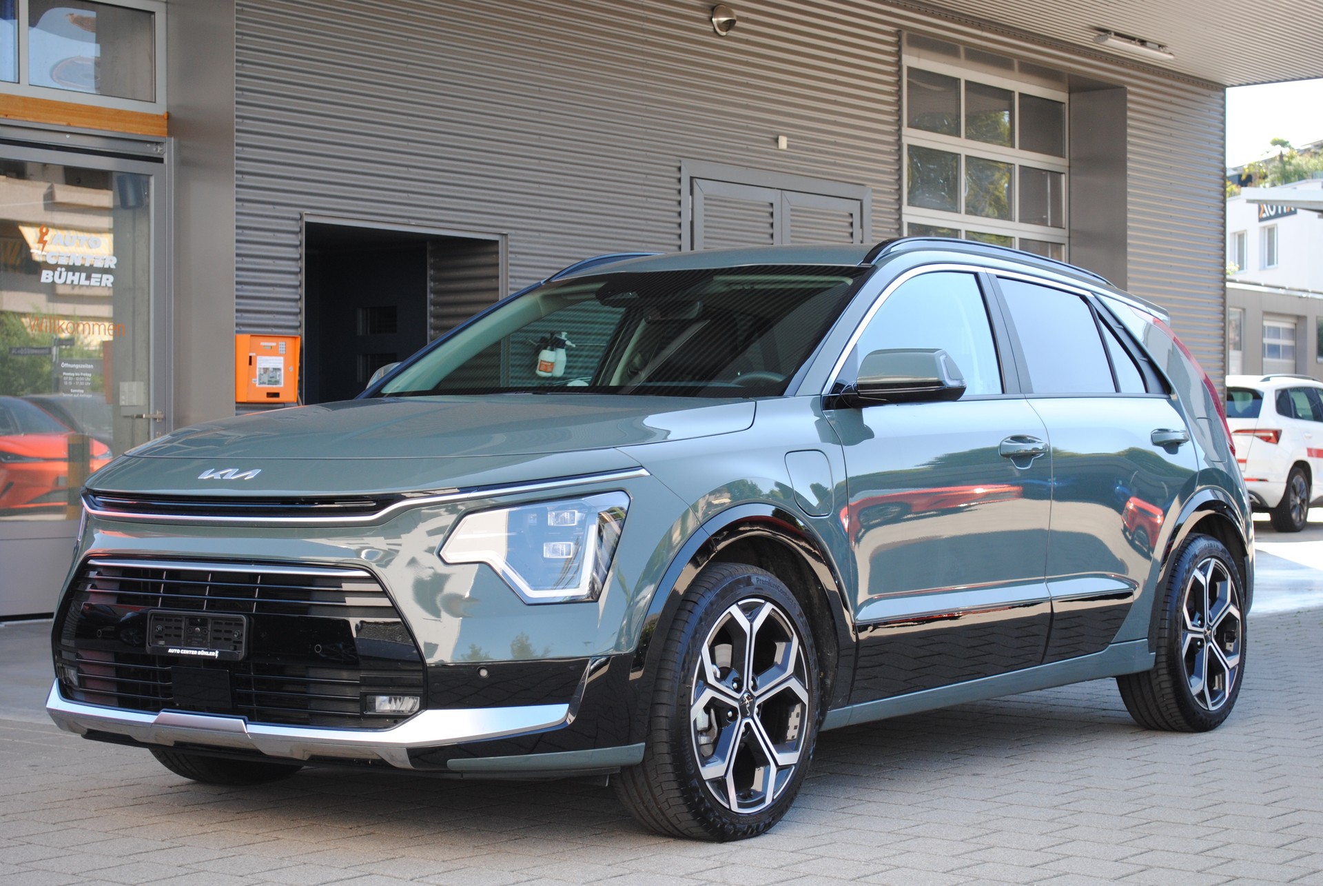 KIA Niro 1.6GDi Plug-in Hybrid Power Edition DCT-image-0