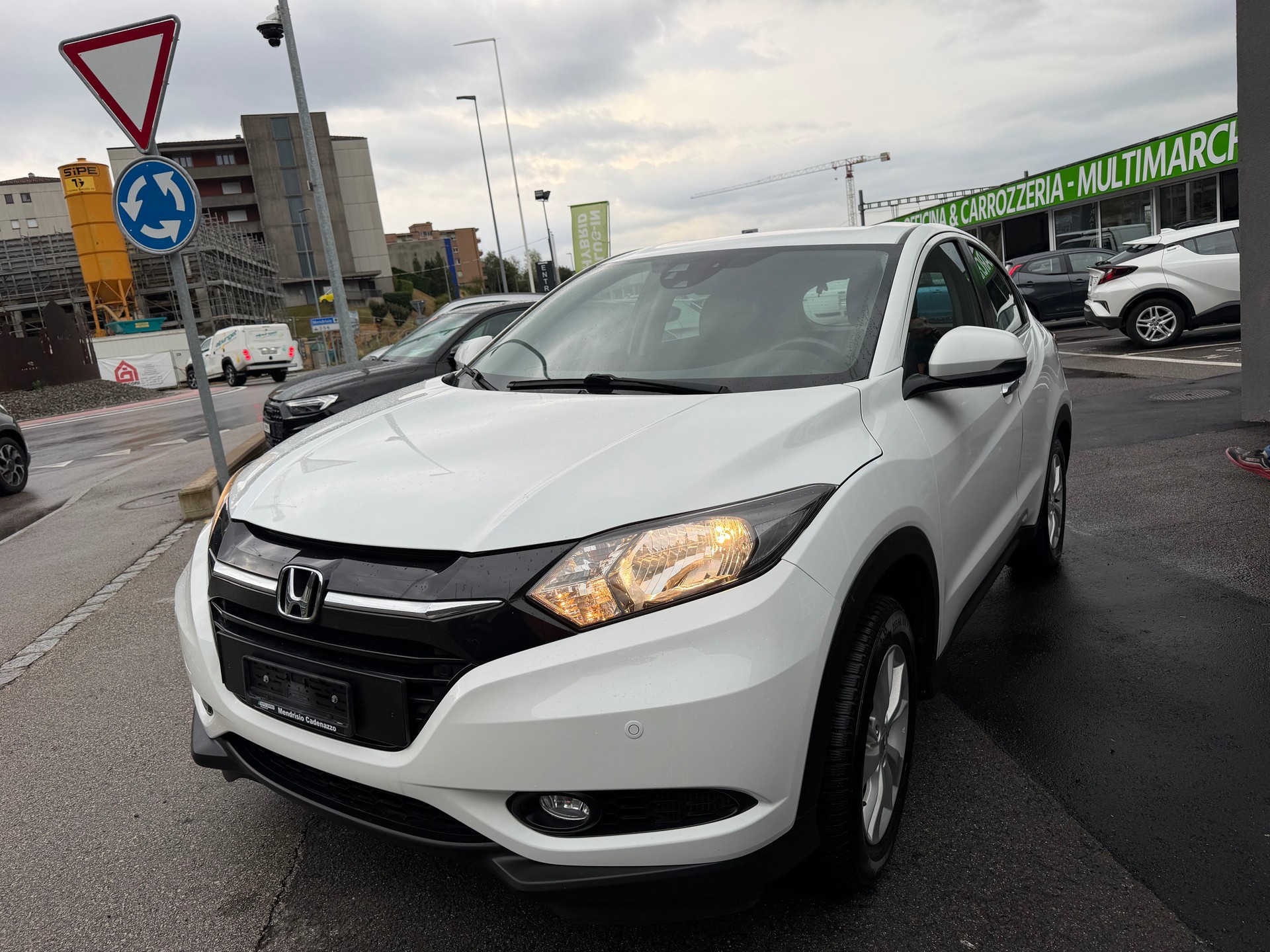 HONDA HR-V 1.6i-DTEC Elegance-image-3