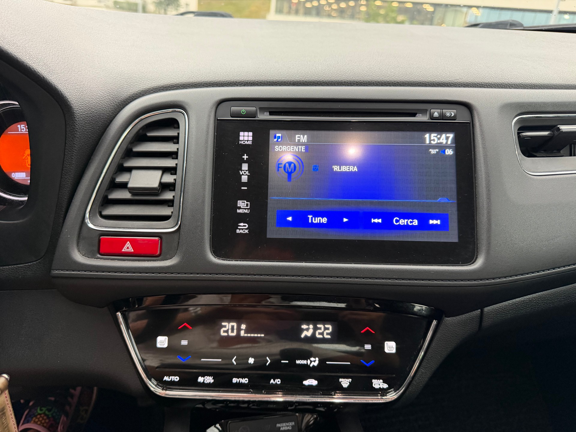 HONDA HR-V 1.6i-DTEC Elegance-image-14