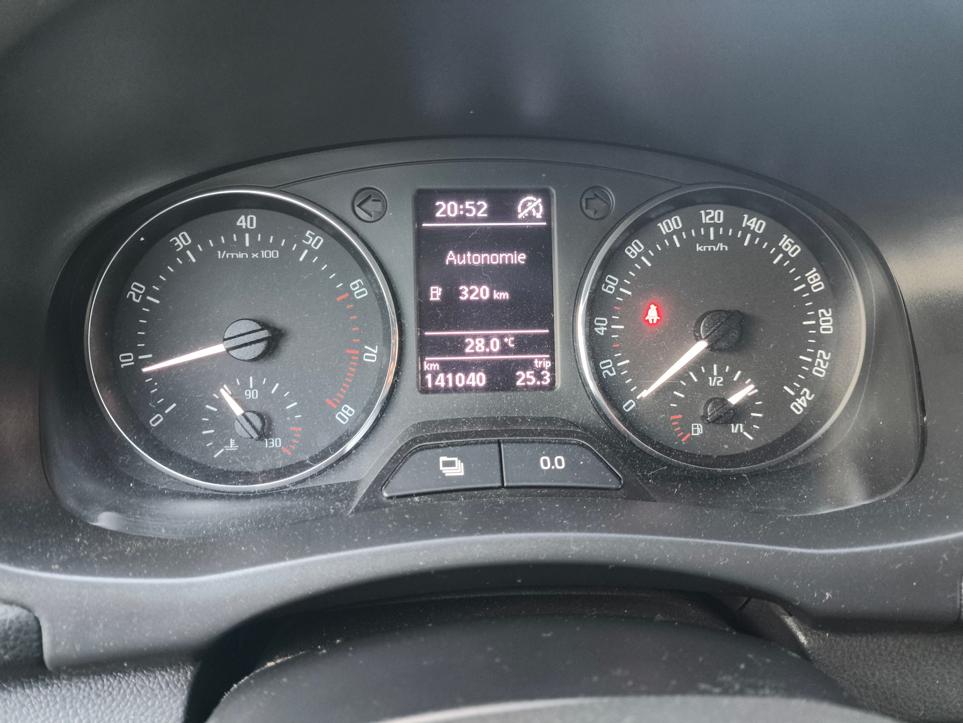 SKODA Fabia 1.2 TSI Monte Carlo-image-13