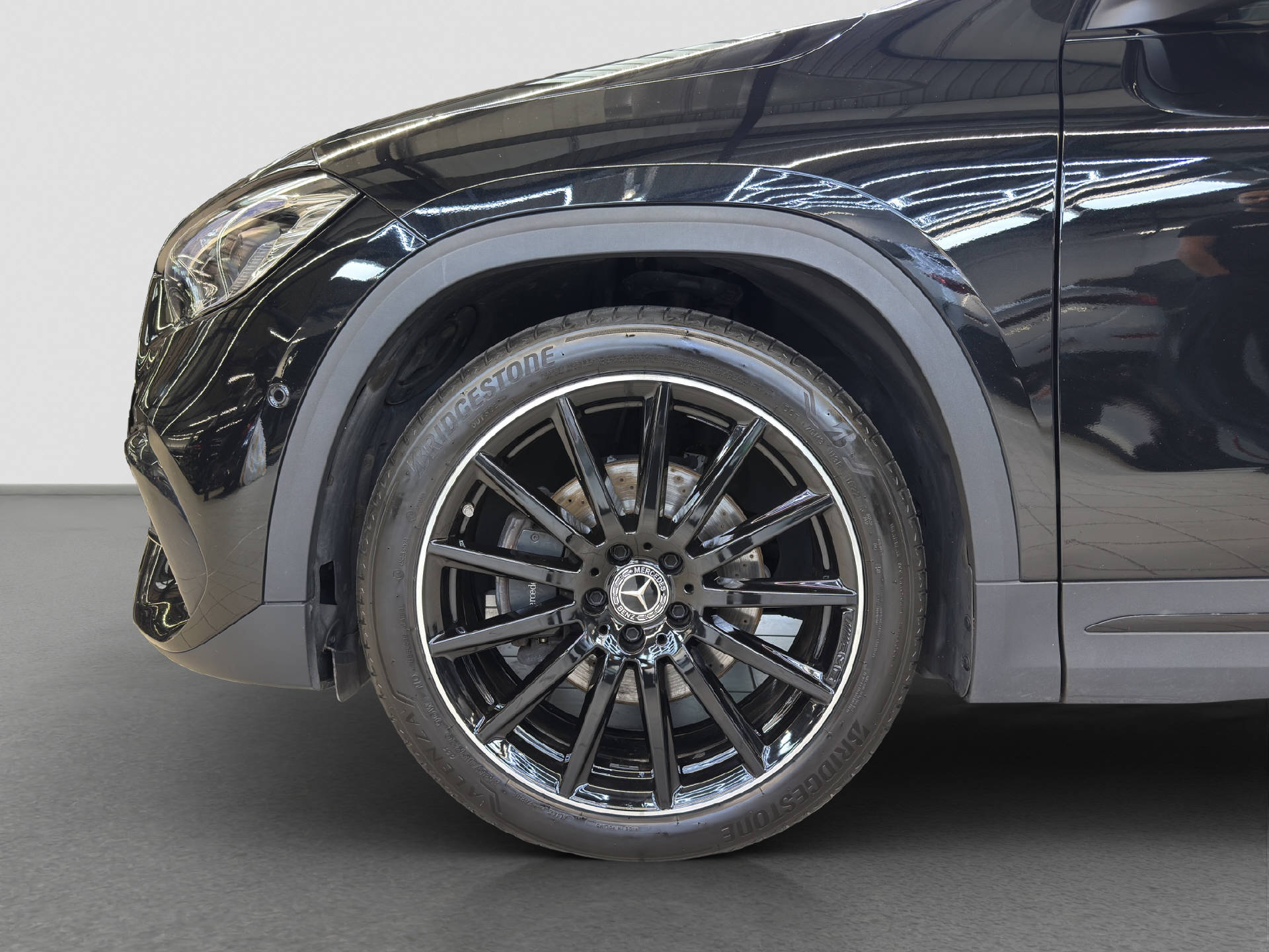 MERCEDES-BENZ GLA 220 d AMG Line 4MATIC-image-6