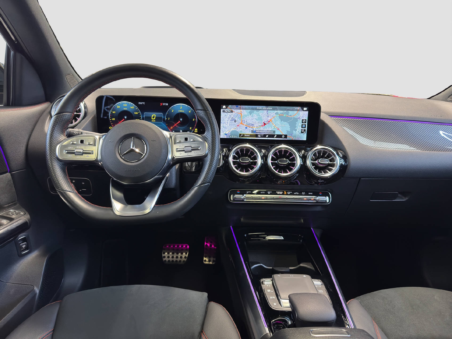 MERCEDES-BENZ GLA 220 d AMG Line 4MATIC-image-8