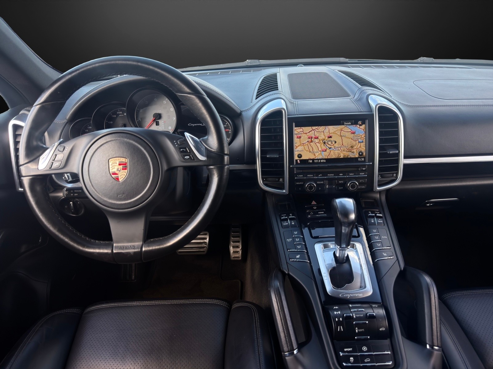 PORSCHE Cayenne S mit 400 PS-image-10