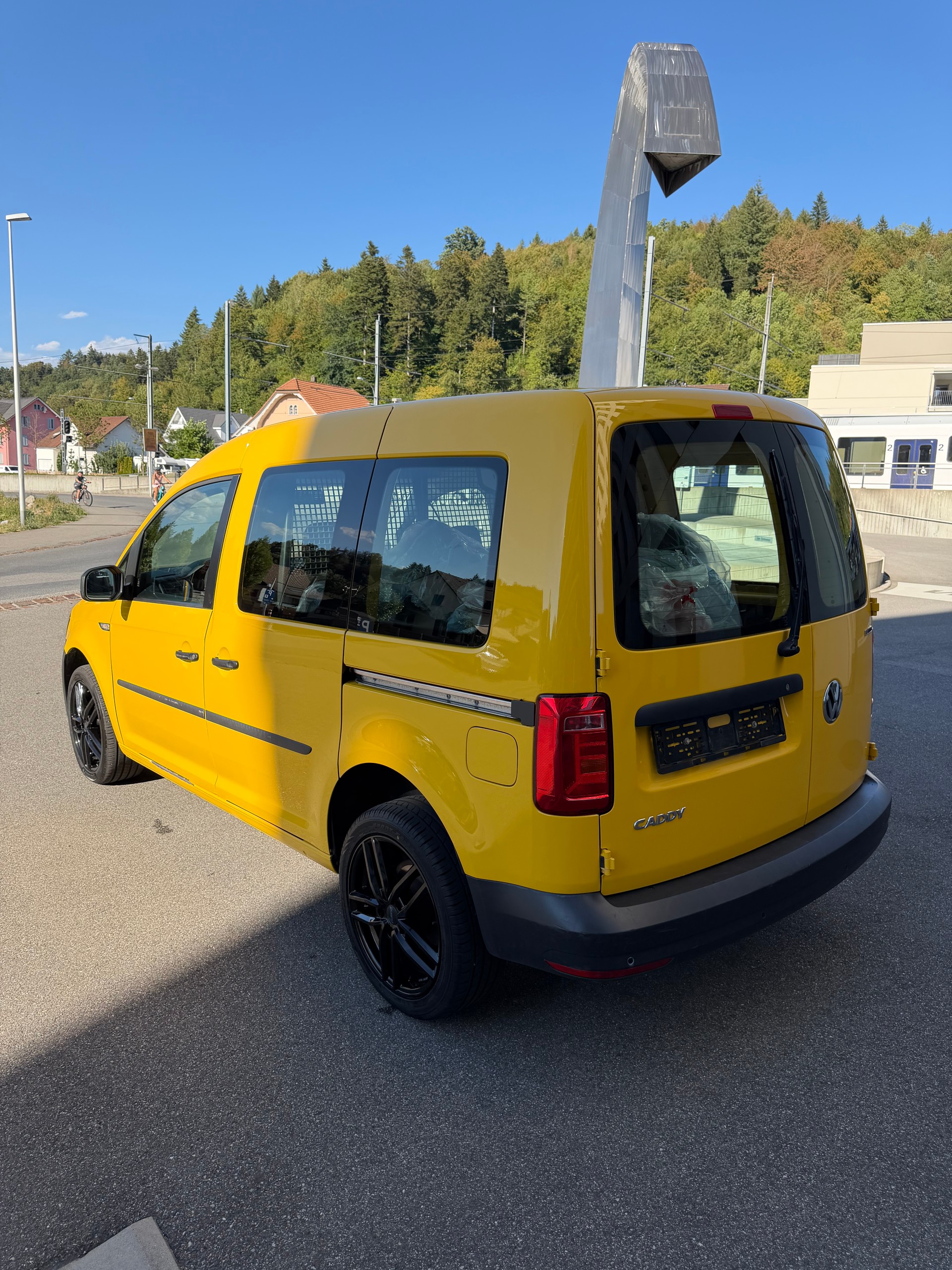VW Caddy 2.0TDI 4Motion BlueMotion Technology DSG-image-3