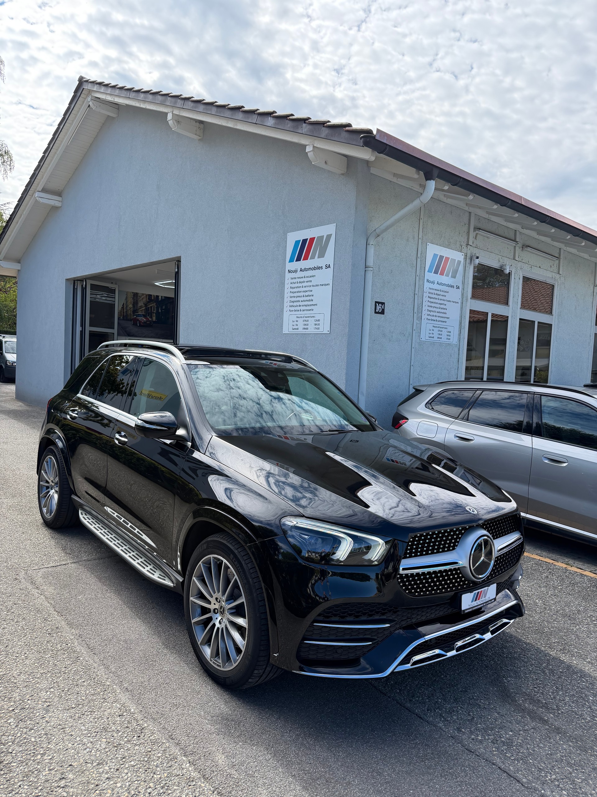 MERCEDES-BENZ GLE 450 4Matic AMG Line 9G-Tronic-image-9
