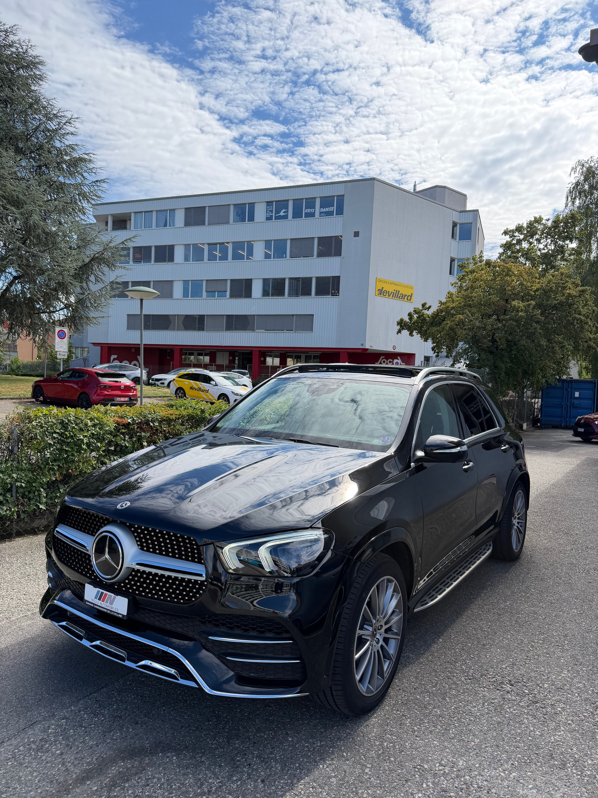 MERCEDES-BENZ GLE 450 4Matic AMG Line 9G-Tronic-image-8