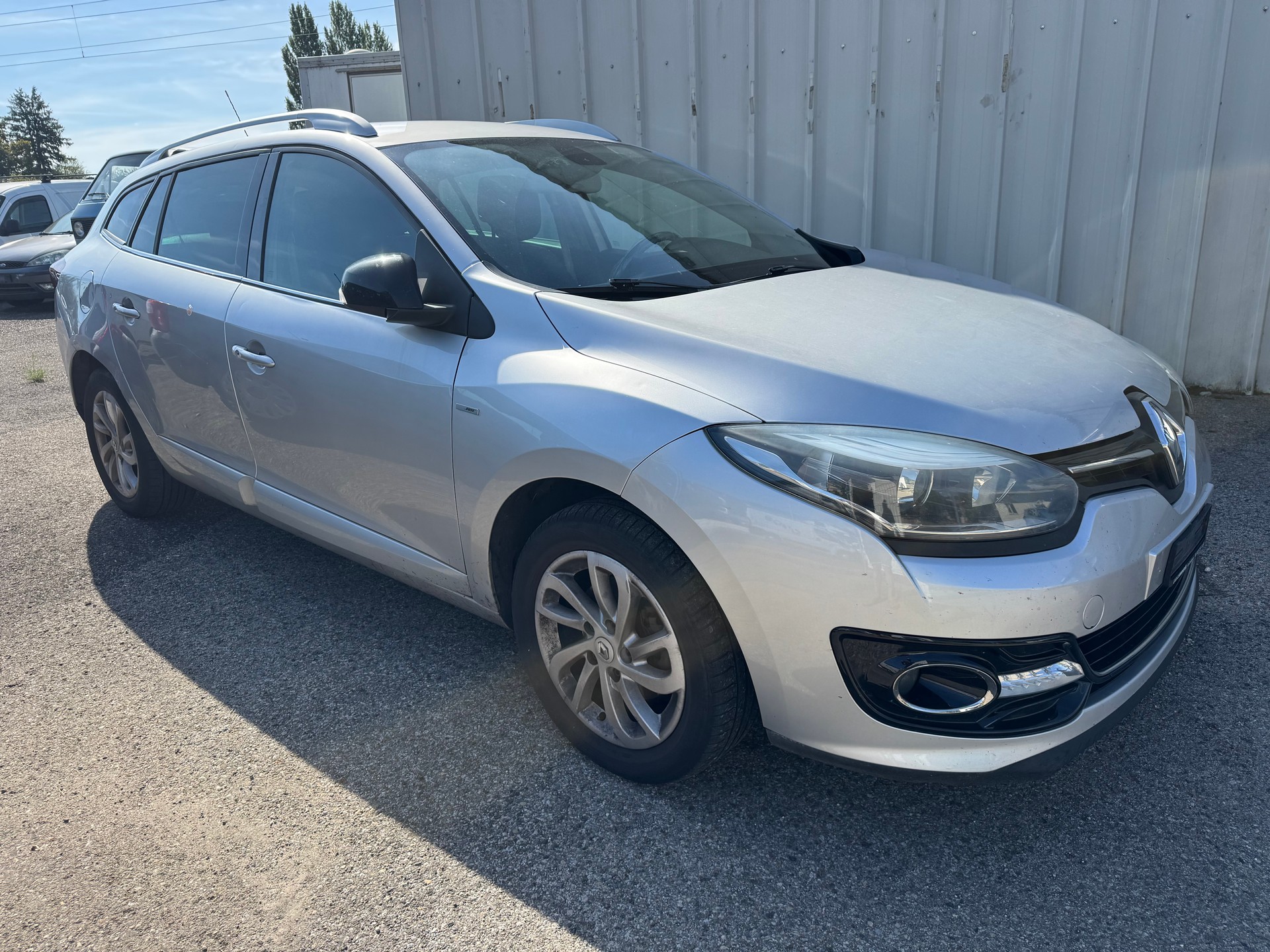 RENAULT Mégane Grandtour 1.2 16V Turbo Dynamique-image-1