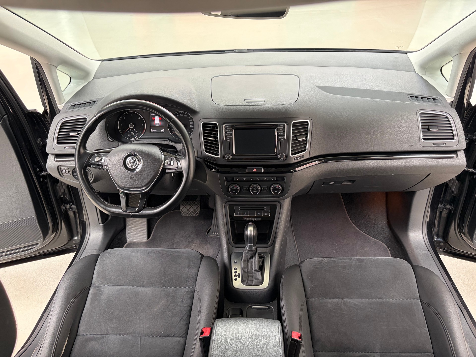 VW Sharan 2.0 TDI BMT Highline DSG-image-12