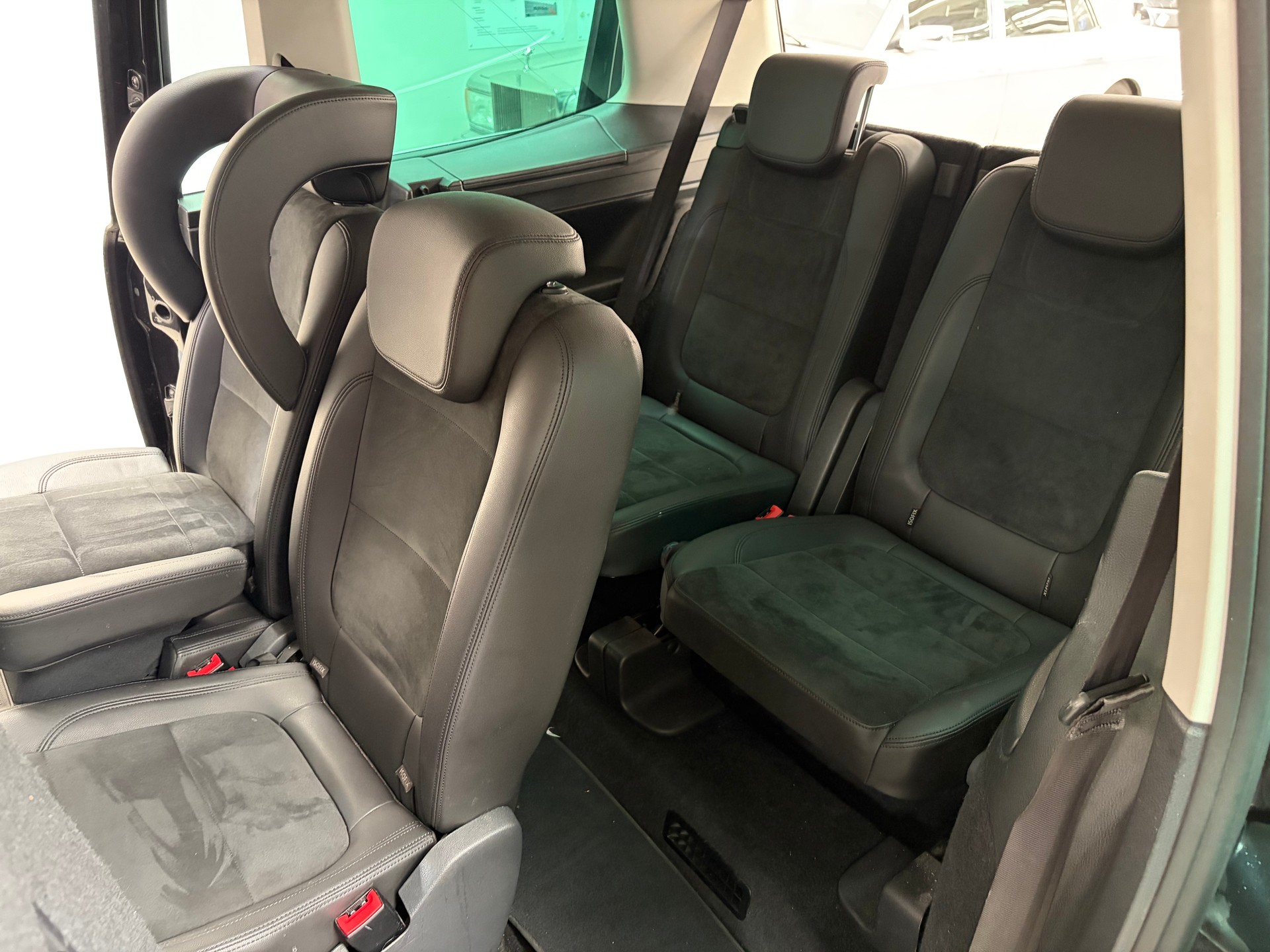 VW Sharan 2.0 TDI BMT Highline DSG-image-10