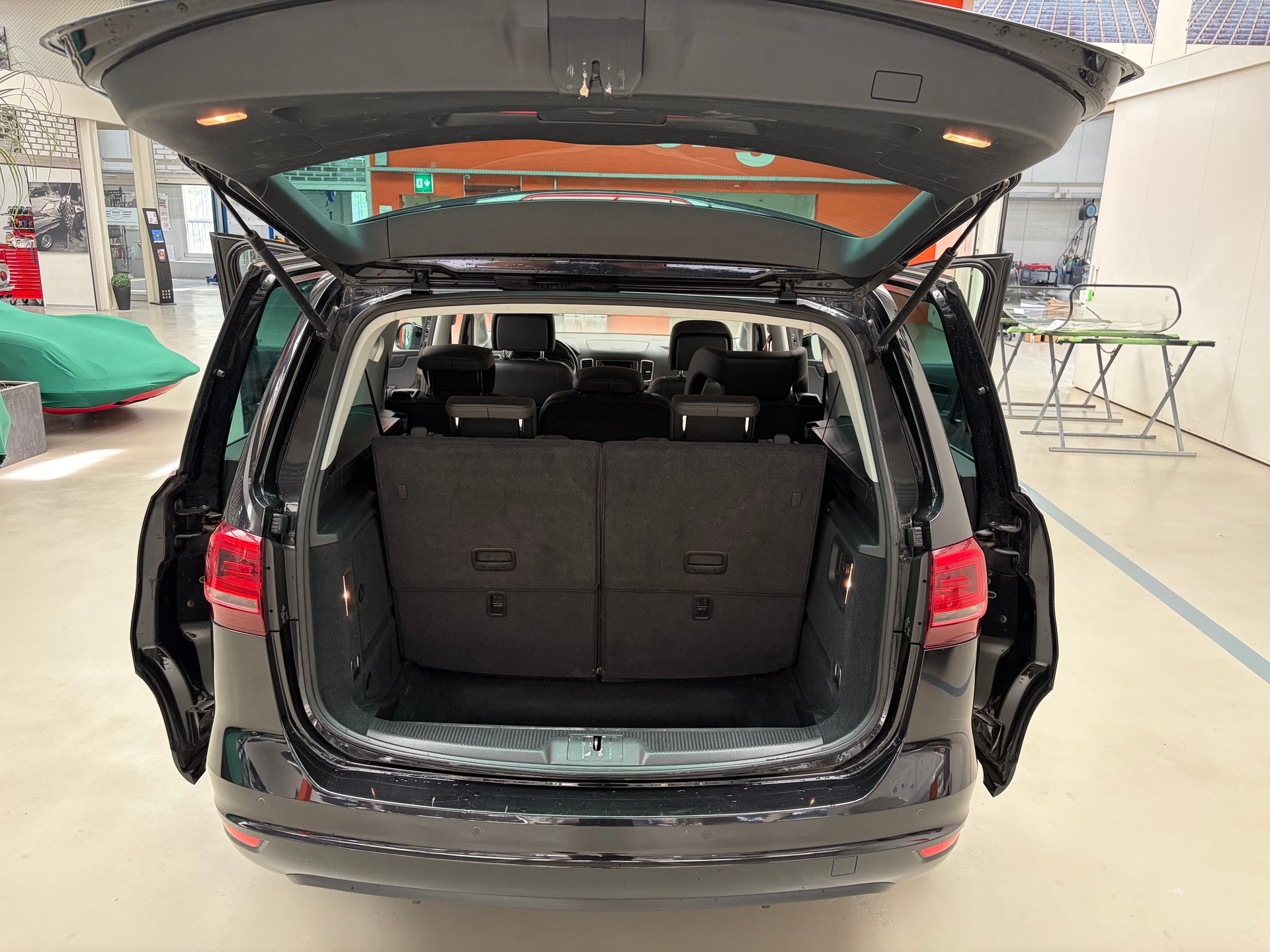 VW Sharan 2.0 TDI BMT Highline DSG-image-11